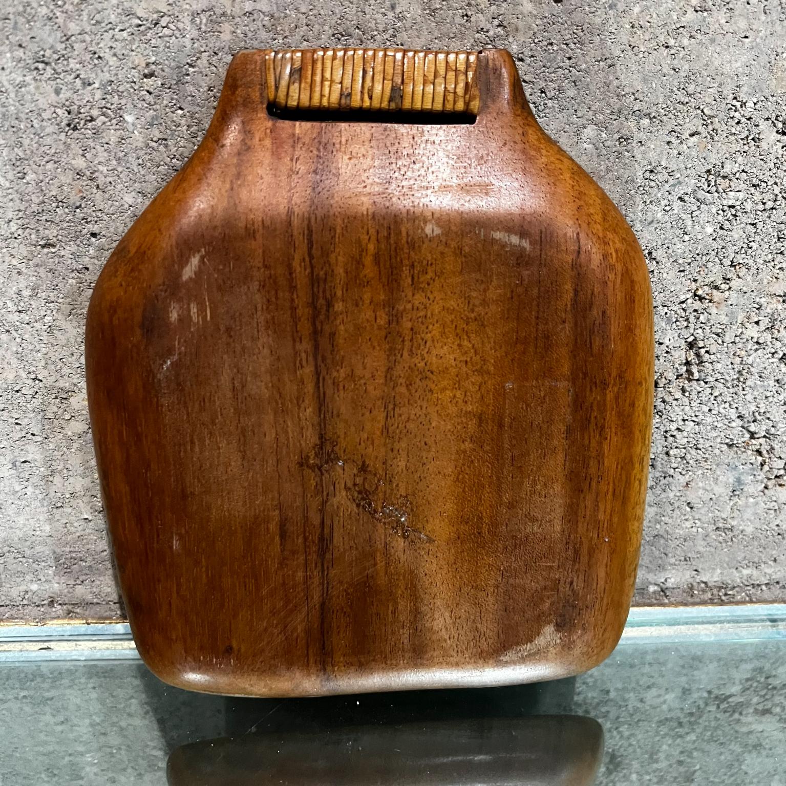 1960s Stylish Modern Teakwood Serving Tray with Cane Wrapped Handle For Sale 3