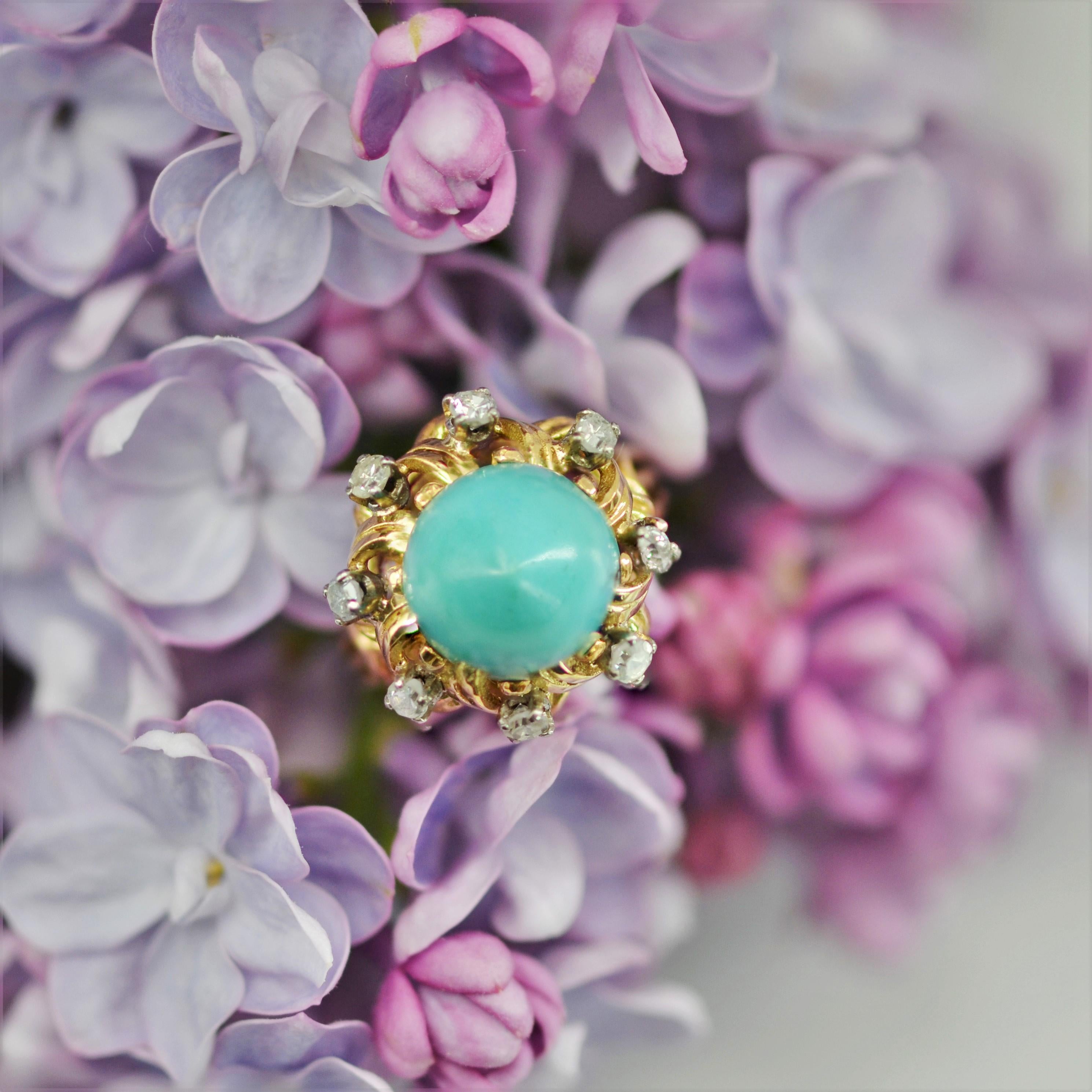 Cabochon 1960s Sugarloaf Turquoise Diamonds 18 Karat Yellow Gold Ring For Sale