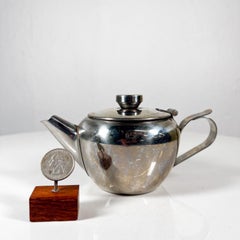 Théière Sunnex Miniature des années 1960 en acier inoxydable Hong Kong