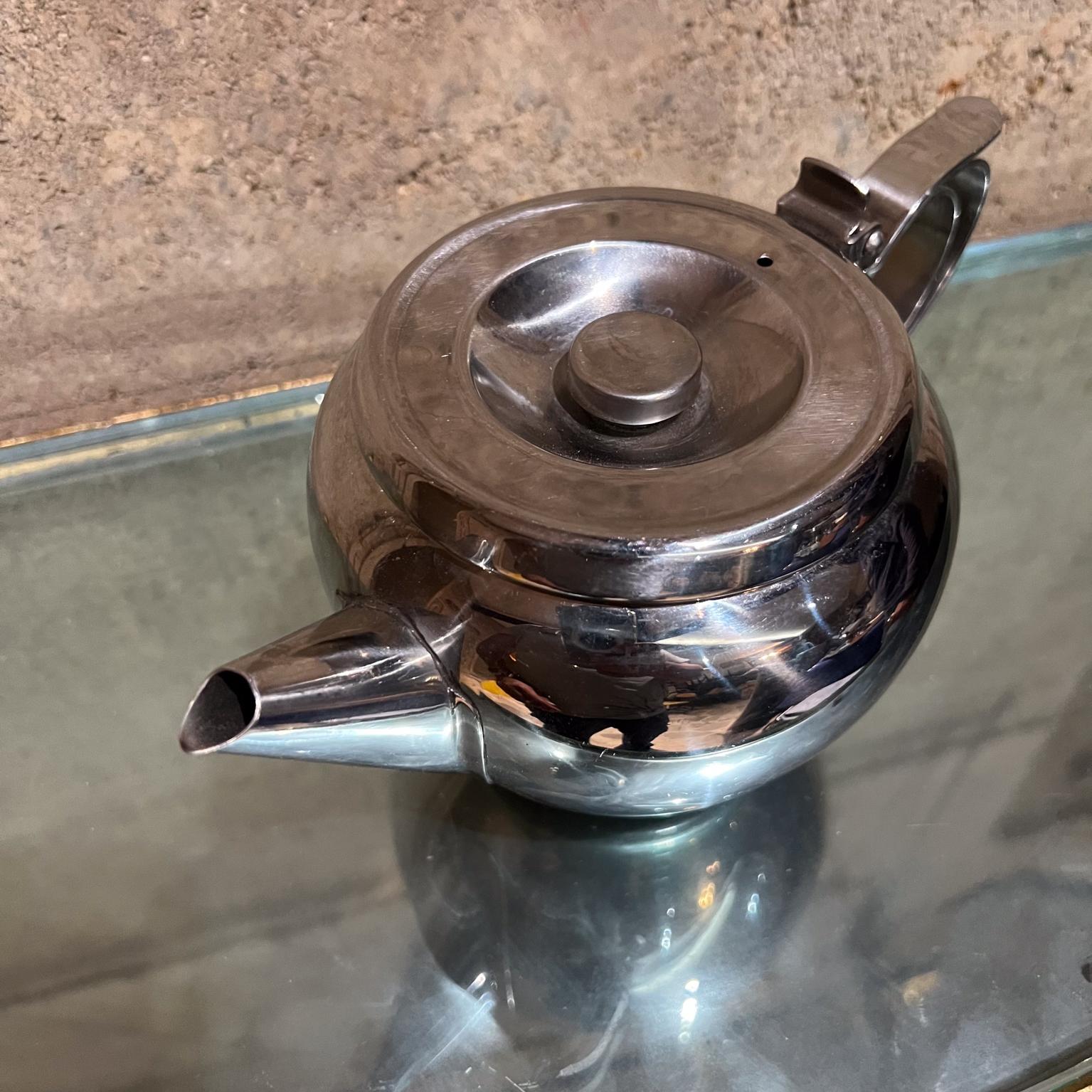 1960s Sunnex Tea Pot Stainless Hong Kong For Sale 3