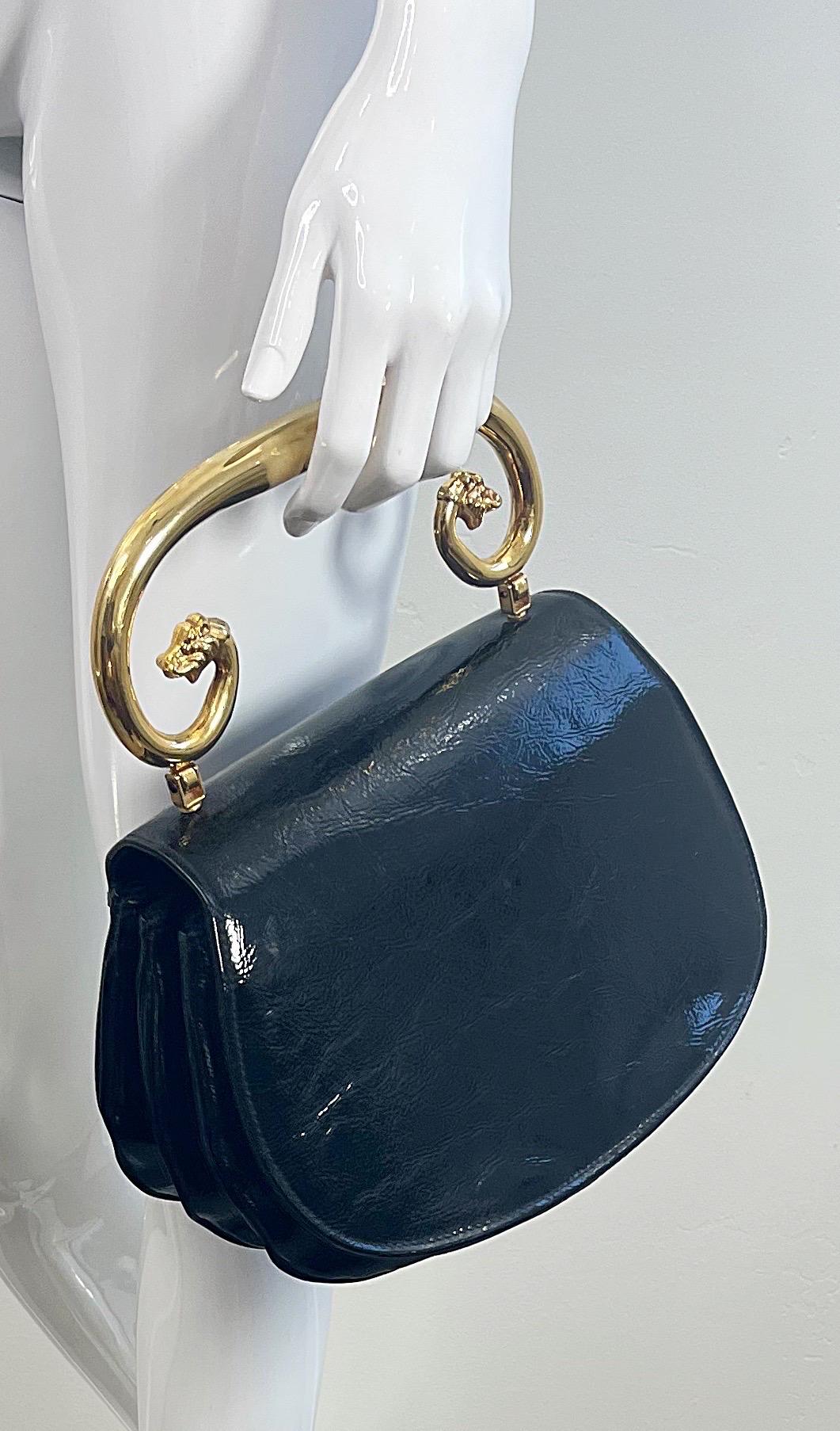 1960s Susan Tyler Black Patent Leather Lion Handle Large Vintage 60s Hand Bag For Sale 5