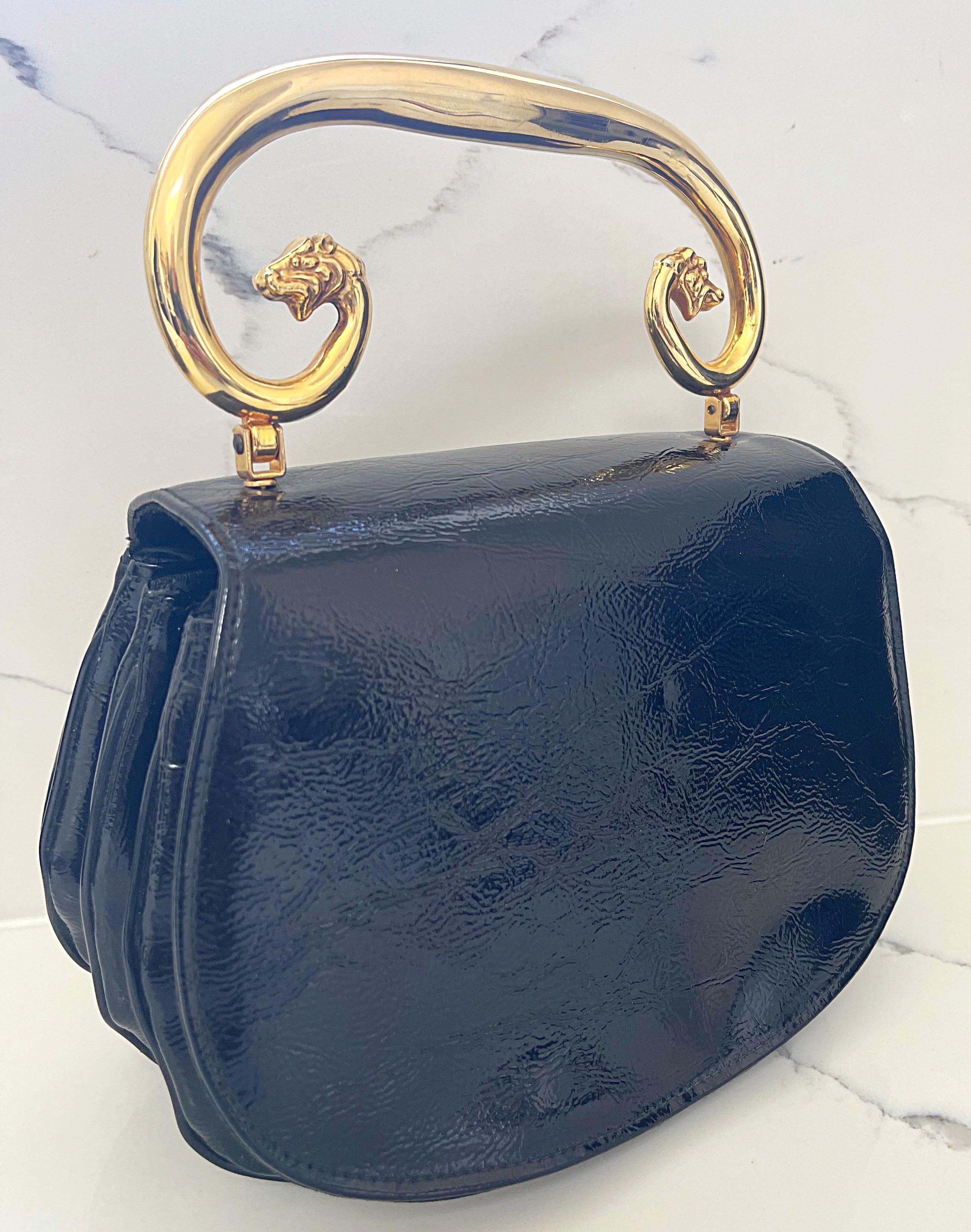 1960s Susan Tyler Black Patent Leather Lion Handle Large Vintage 60s Hand Bag For Sale 7