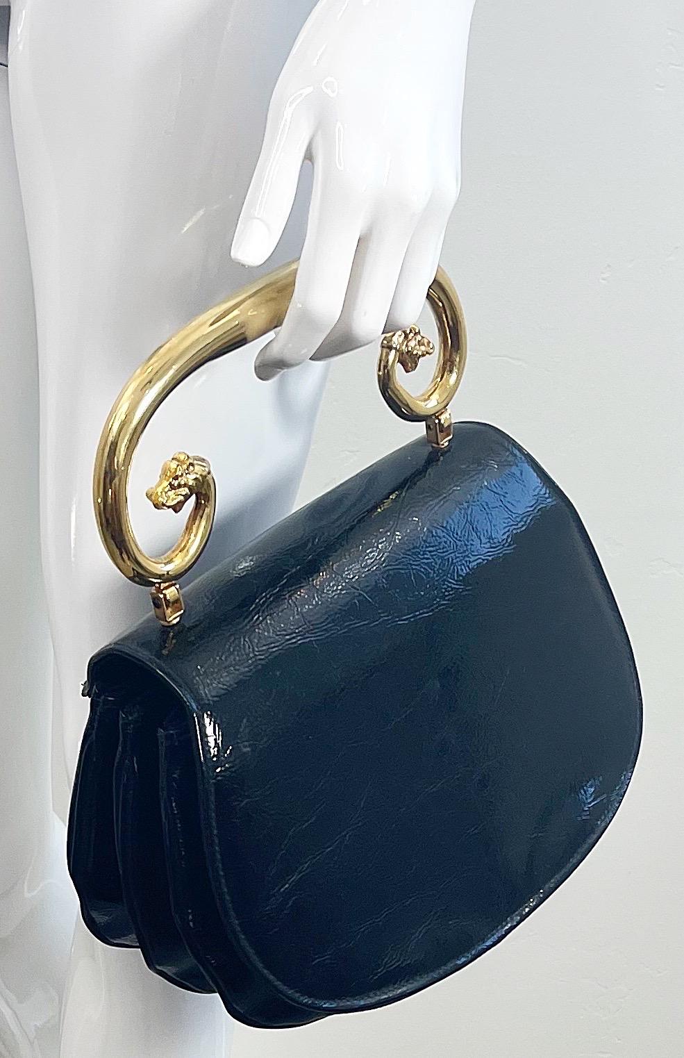 1960s Susan Tyler Black Patent Leather Lion Handle Large Vintage 60s Hand Bag For Sale 8