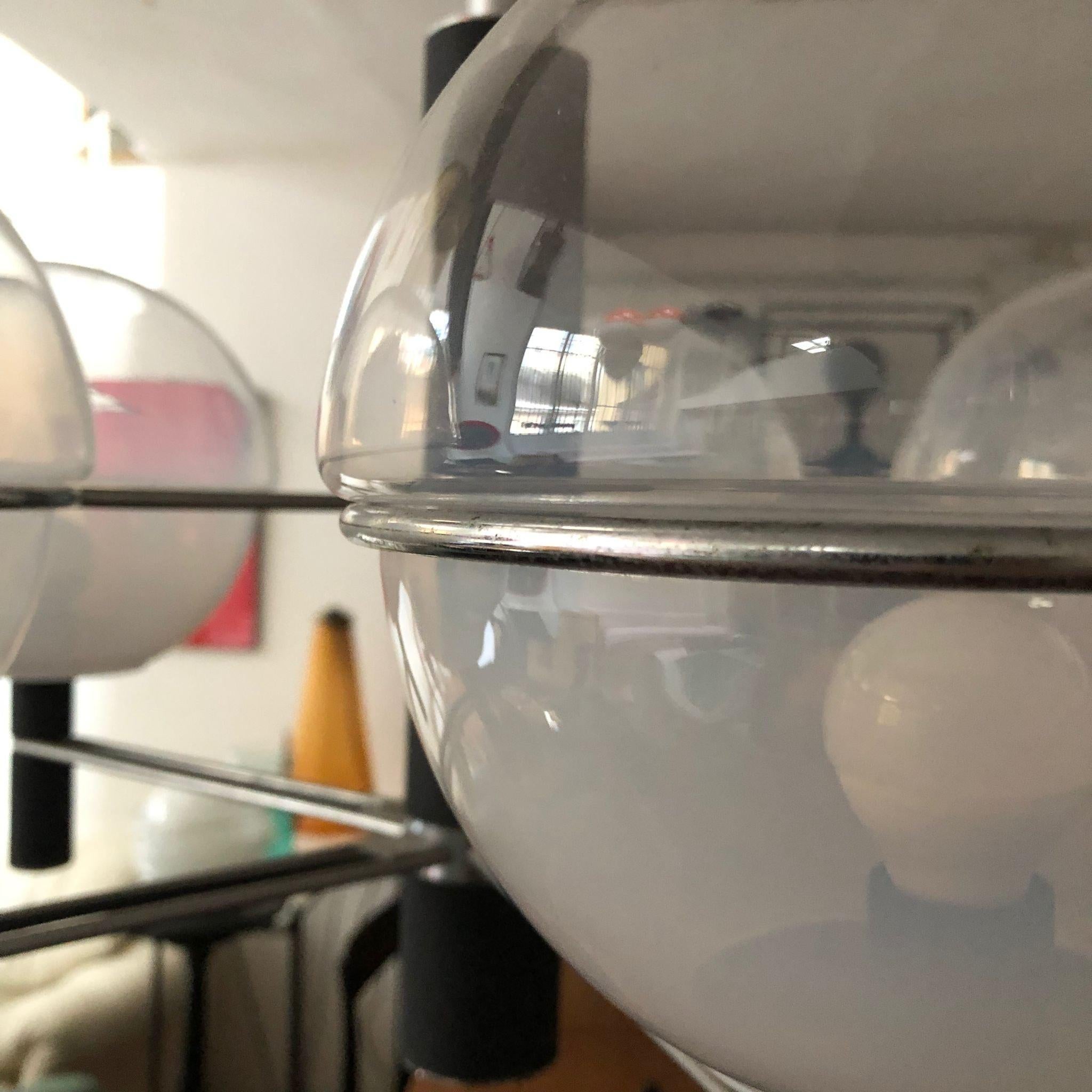Italian 1960s, Suspended Chandelier in Steel-Iron with 5 Spheres Transparent Blown Glass For Sale