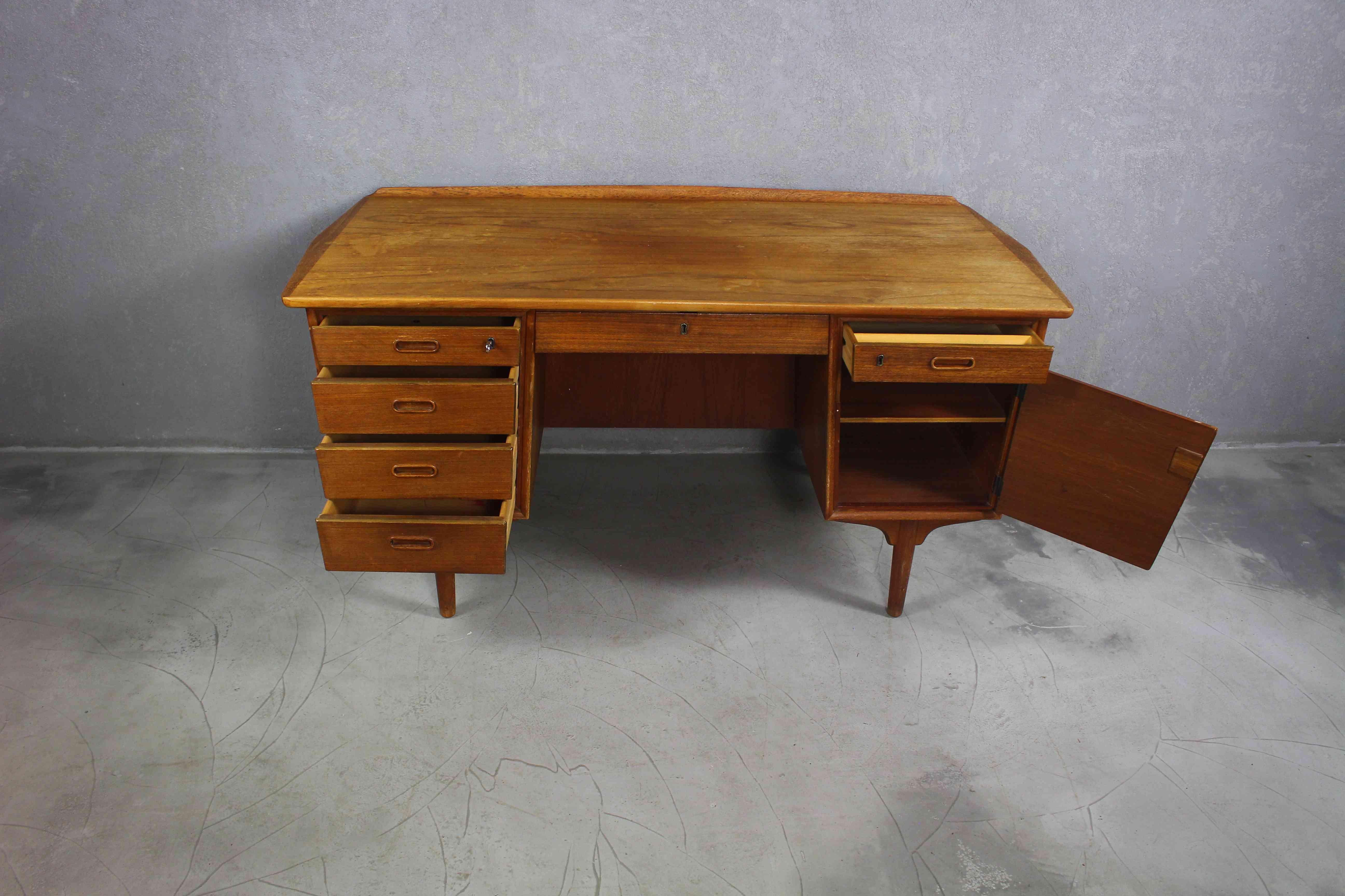 1960s Teak Desk by Svend Aage Madsen 5