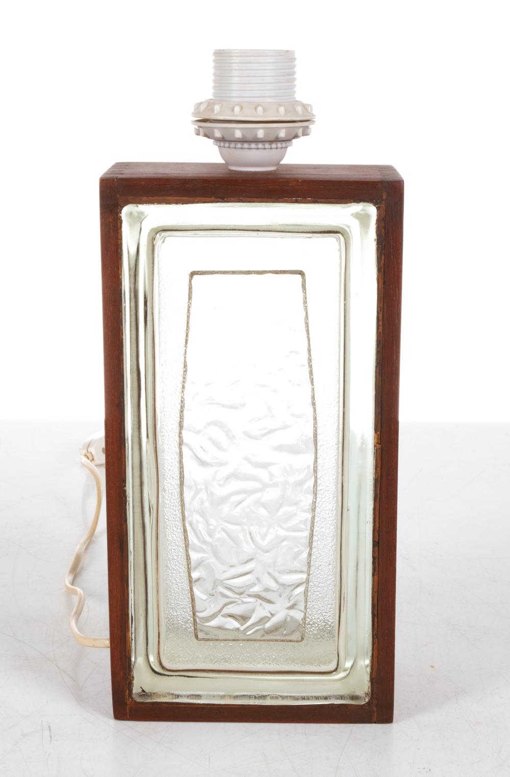 1960’s Swedish Clear Glass Brick & Teak Table Lamp In Good Condition For Sale In Norwalk, CT