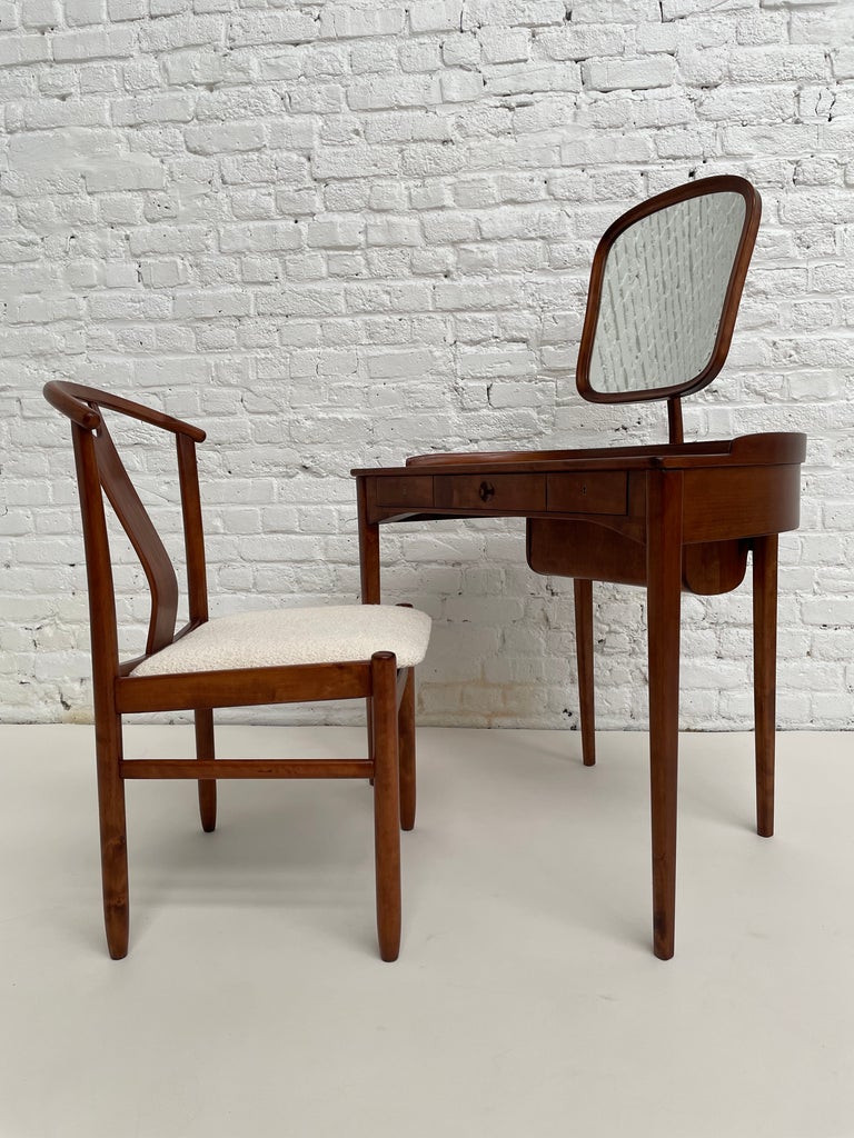 1960's Swedish Design Brigitta set composed of a wooden dressing table design by Carl Malmsten with its matching wooden and bouclé fabric chair design by Carl Malmsten and Yngve Ekström, a all Bodafors' set.