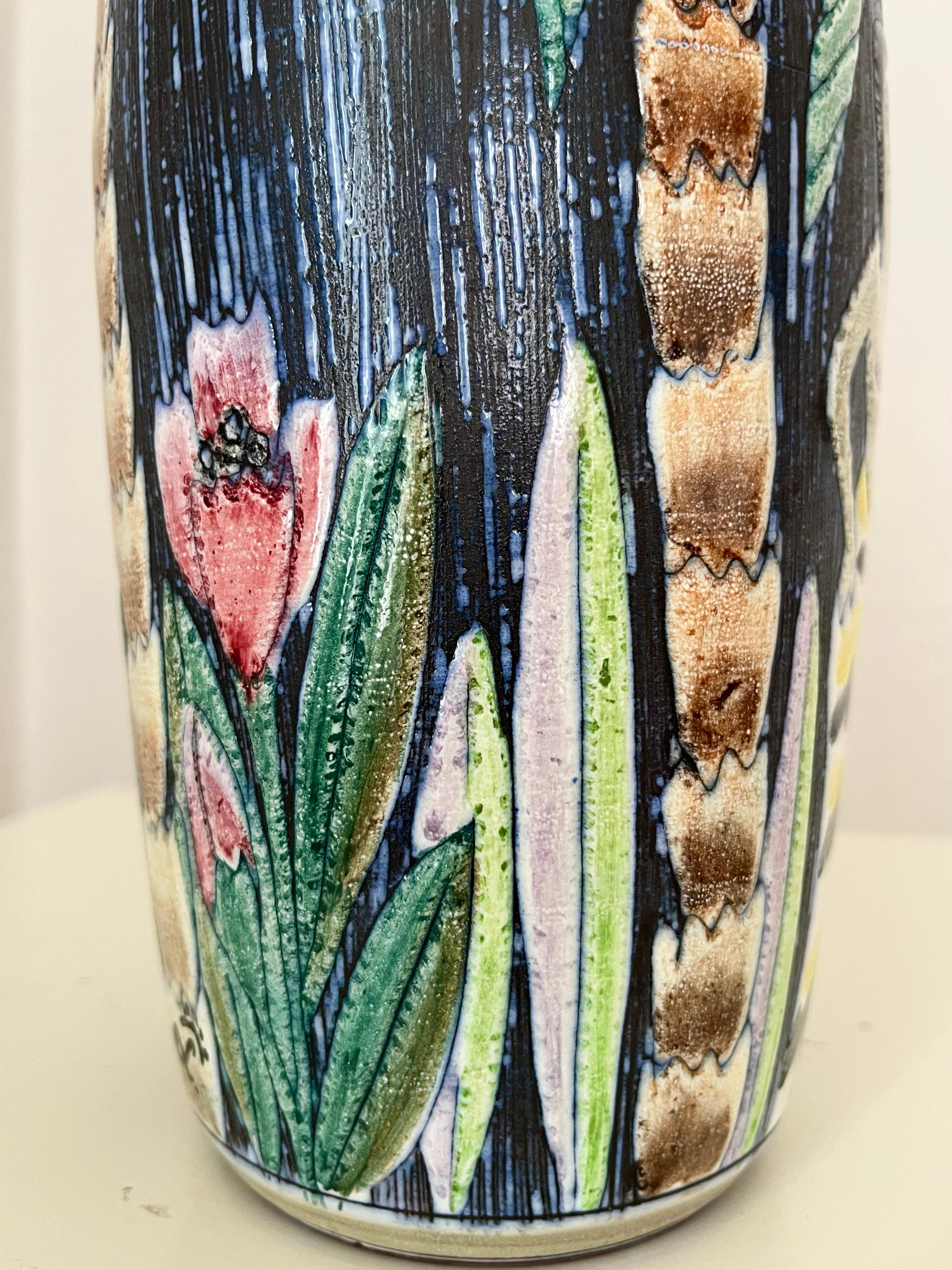 1960s Swedish hand decorated vase by Alingsås Ceramic with palm, flowers & women For Sale 5