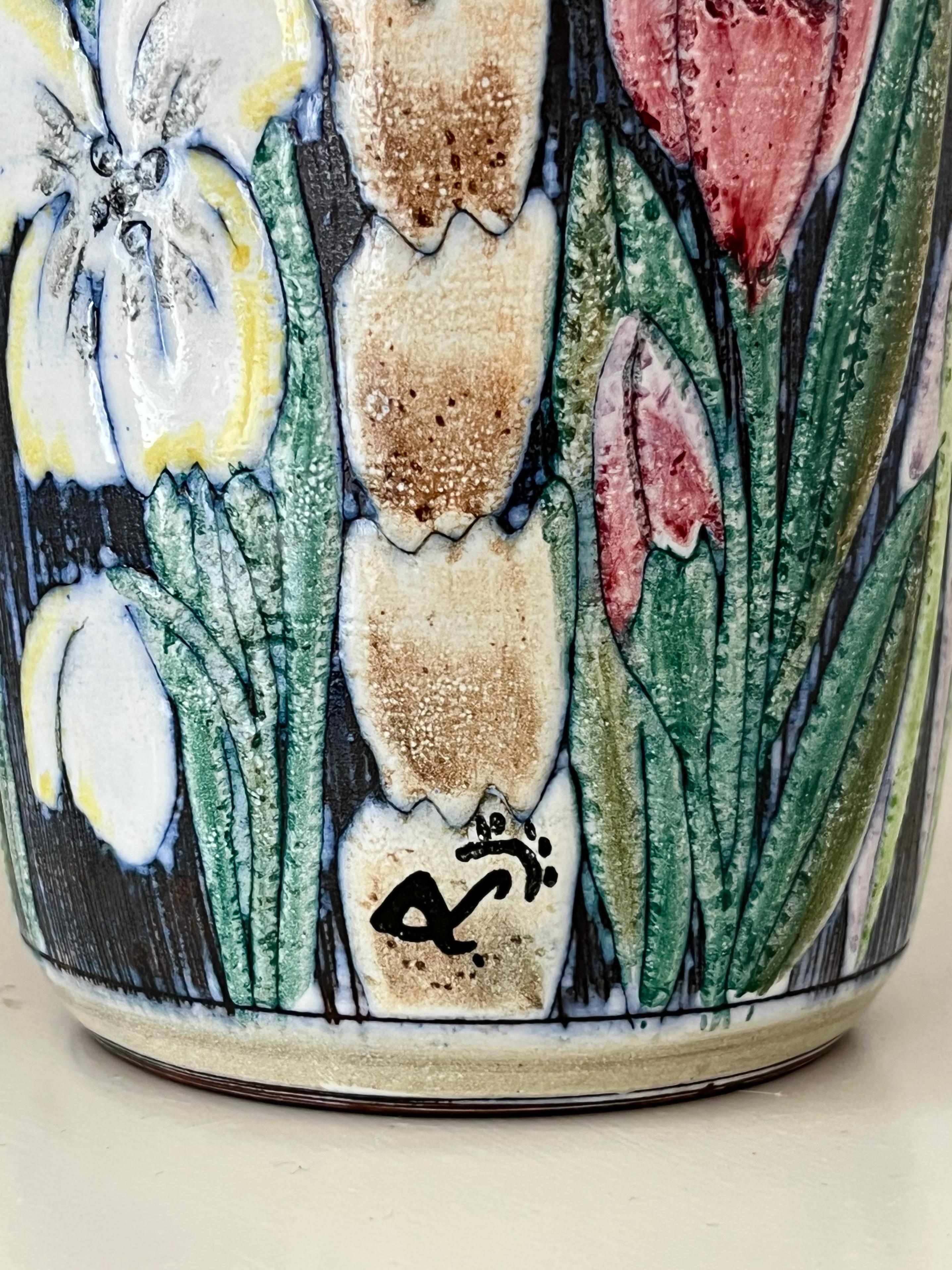 1960s Swedish hand decorated vase by Alingsås Ceramic with palm, flowers & women For Sale 7