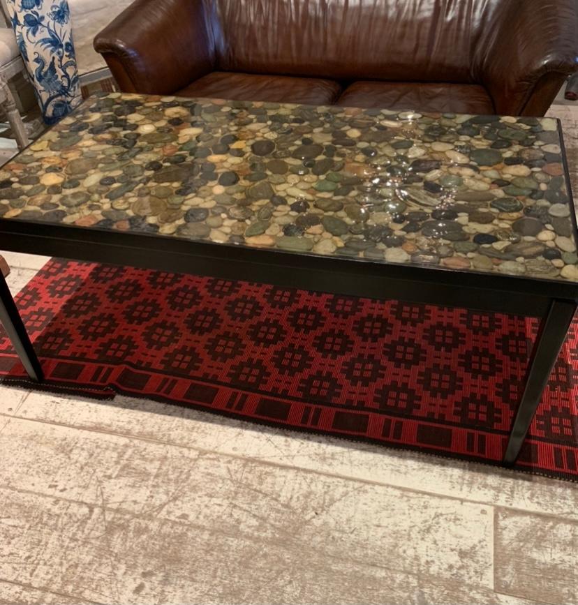 1960s Swedish lb Kofod Larsen for Seffle Möbelfabrik Pebbles Coffee Table In Good Condition In London, GB