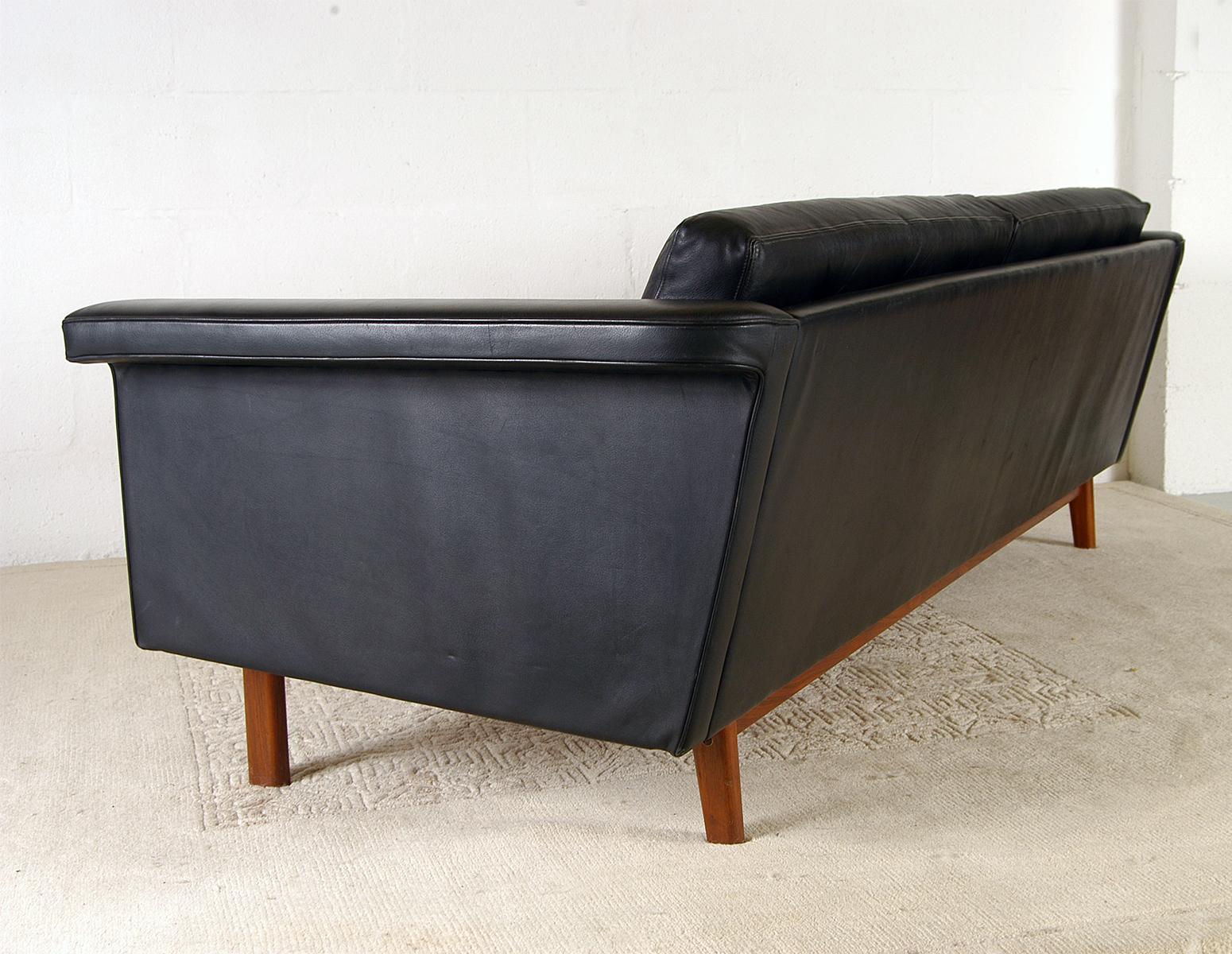 1960s Swedish Modern Leather Sofa by Karl Erik Ekselius for JOC Mobler Vetlanda 1
