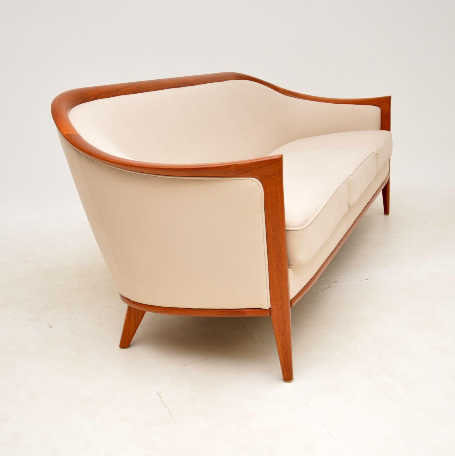Suédois Canapé suédois vintage en teck des années 1960 par Bertil Fridhagen en vente