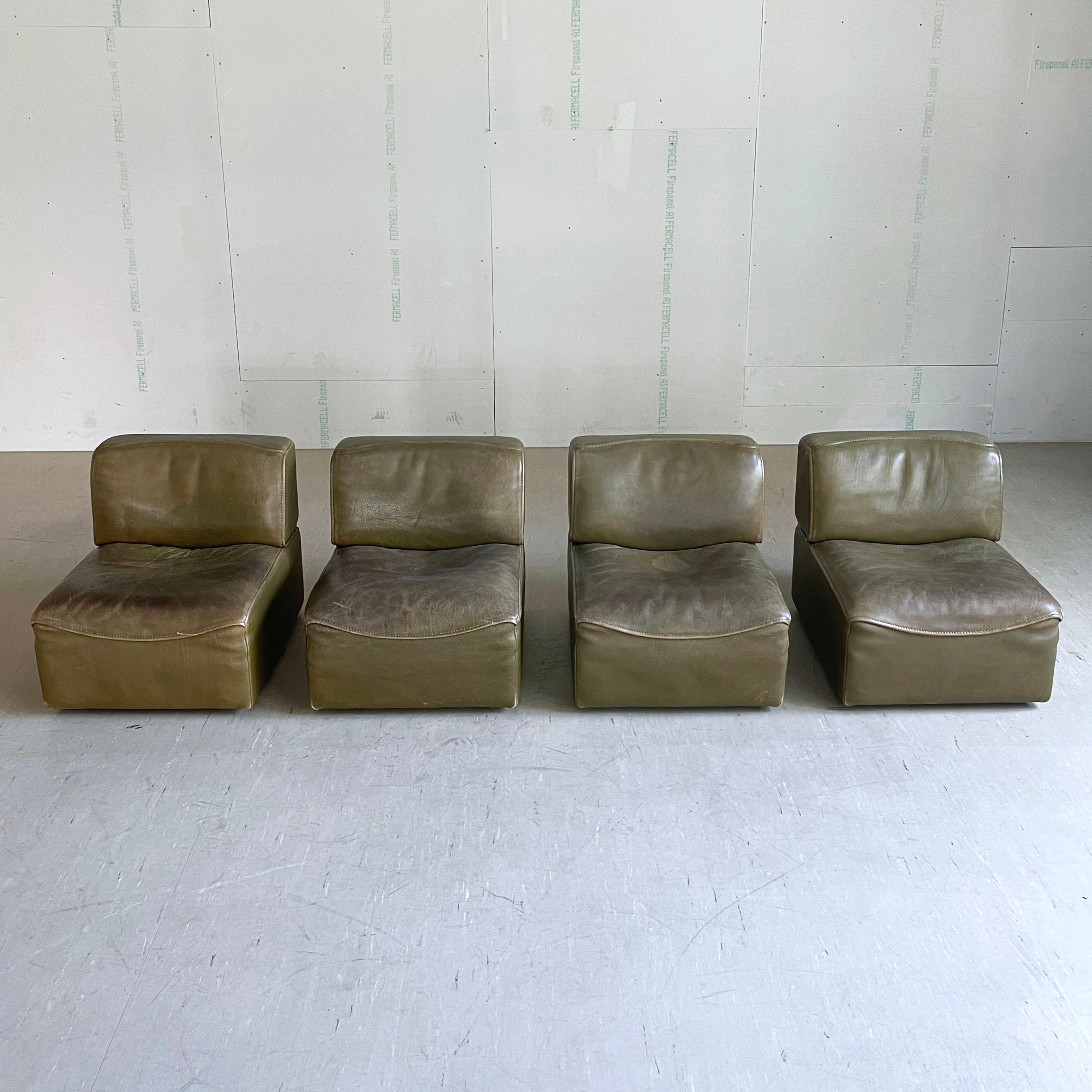1960's Swiss DeSede DS-15 Modular Leather Sofa In Good Condition For Sale In Bern, CH