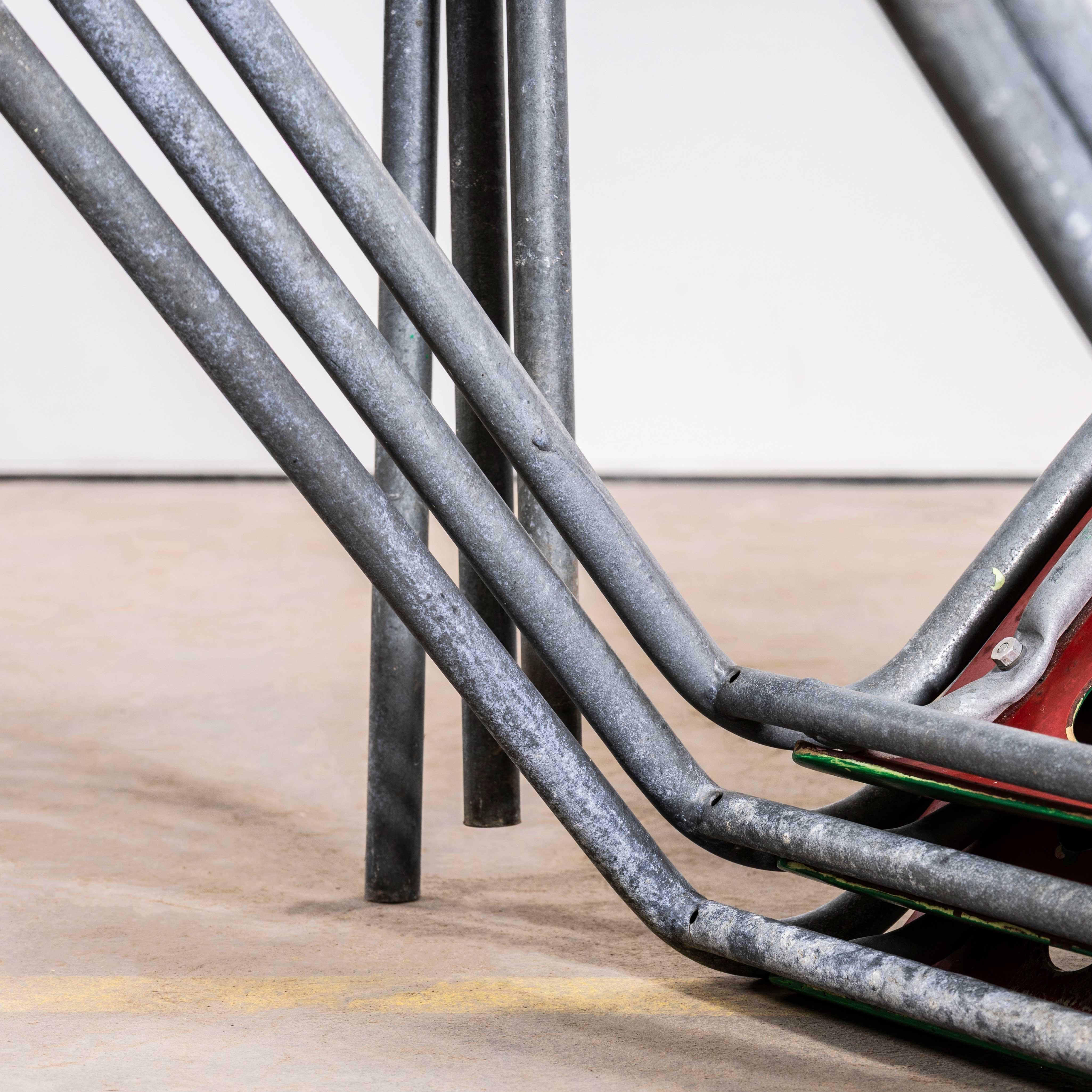 Sillas de jardín suizas de metal de los años 60 Stella By Burri - Juego de seis mediados del siglo XX en venta