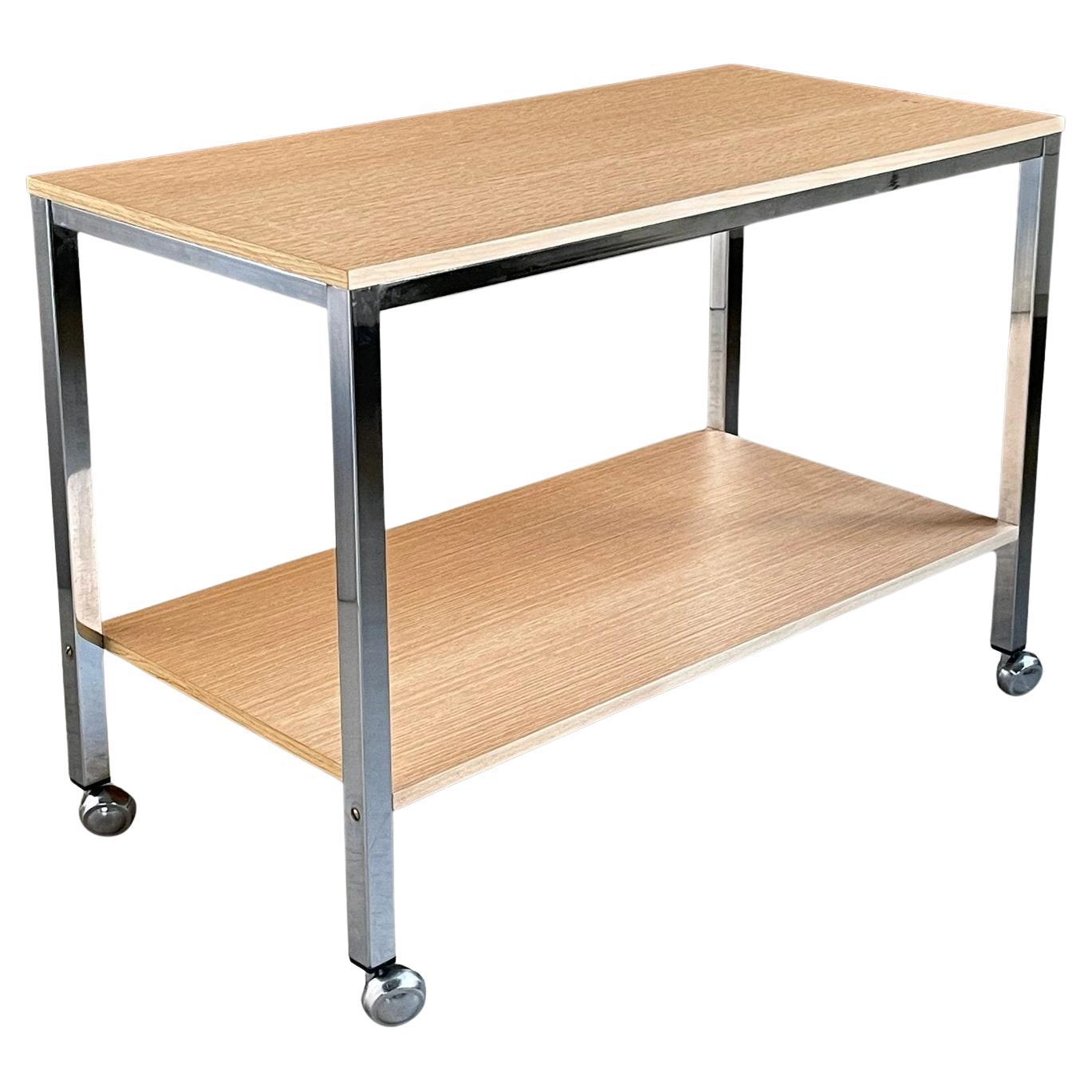 Schweizer Minimalistischer Barwagen aus den 1960er Jahren