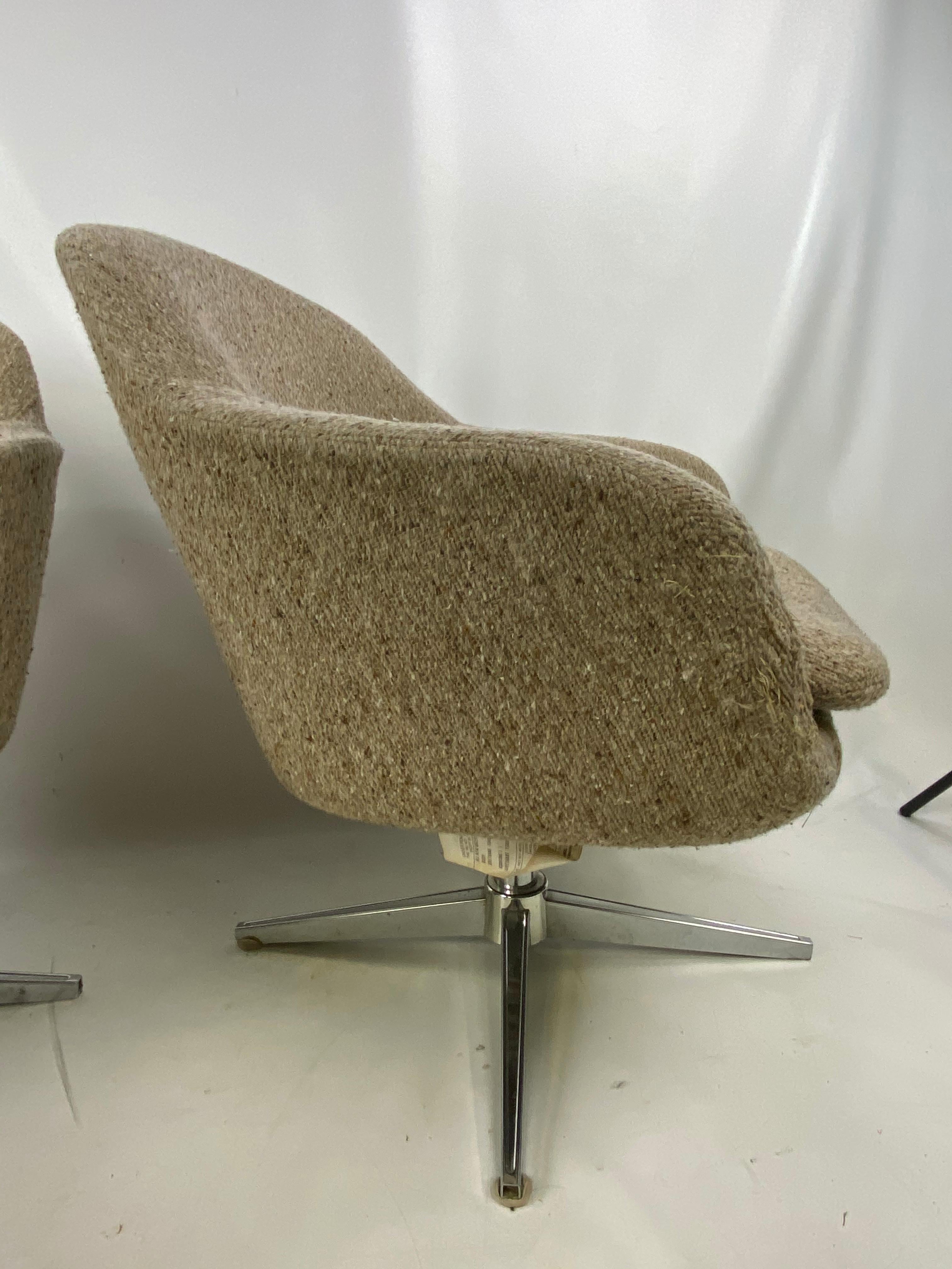 1960s swivel lounge chairs by Carl Eric Klote for Overman, a pair.
 
