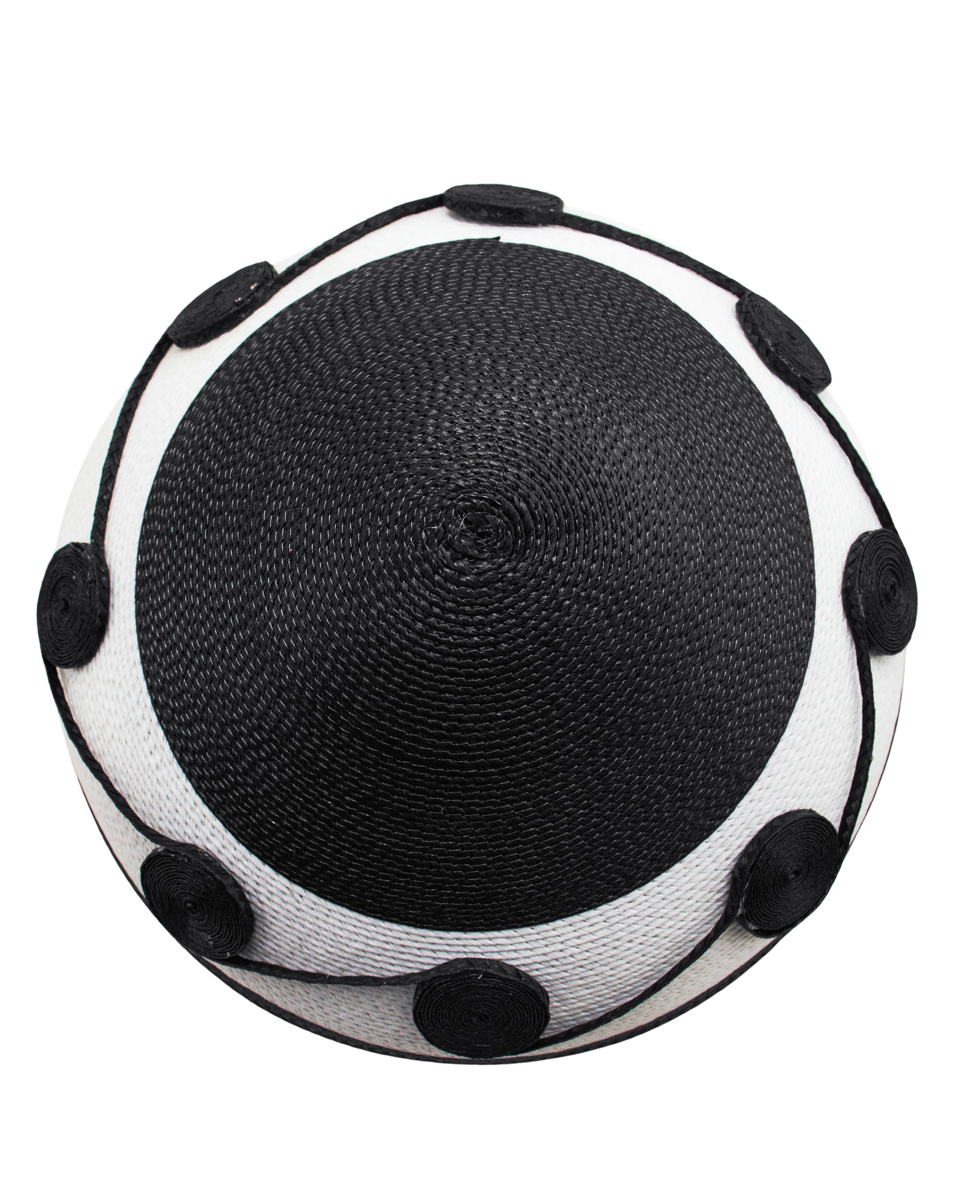 1960's Sylvia New York Black And White Straw Special Event Hat In Good Condition In Toronto, Ontario
