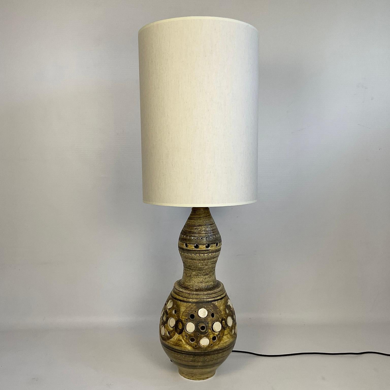 1960s Table Lamp by Georges Pelletier in Hand-Painted Clay For Sale 5