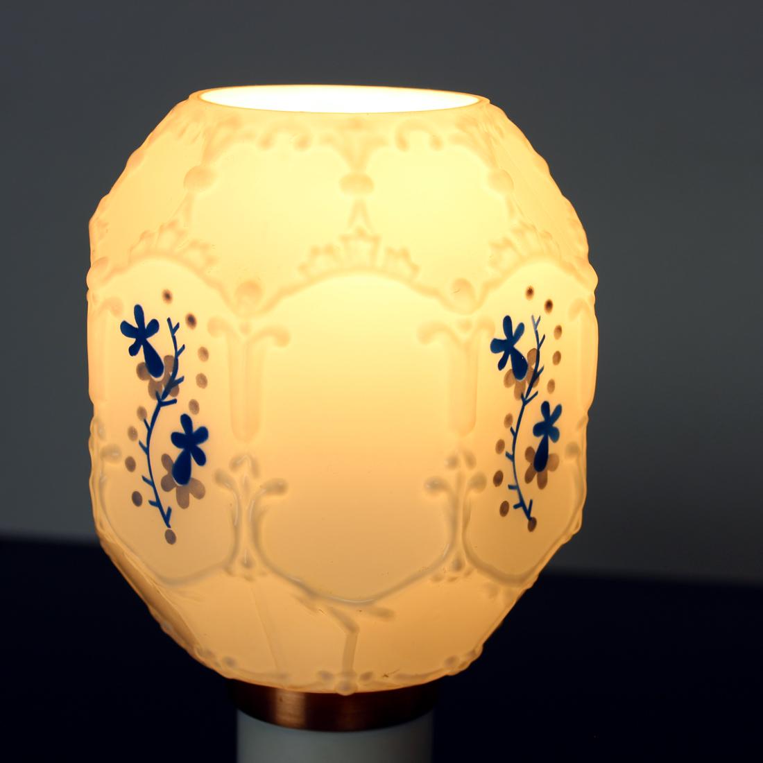 Lámpara de sobremesa de los años 60 de Opaline By Drukov Moderno de mediados de siglo en venta