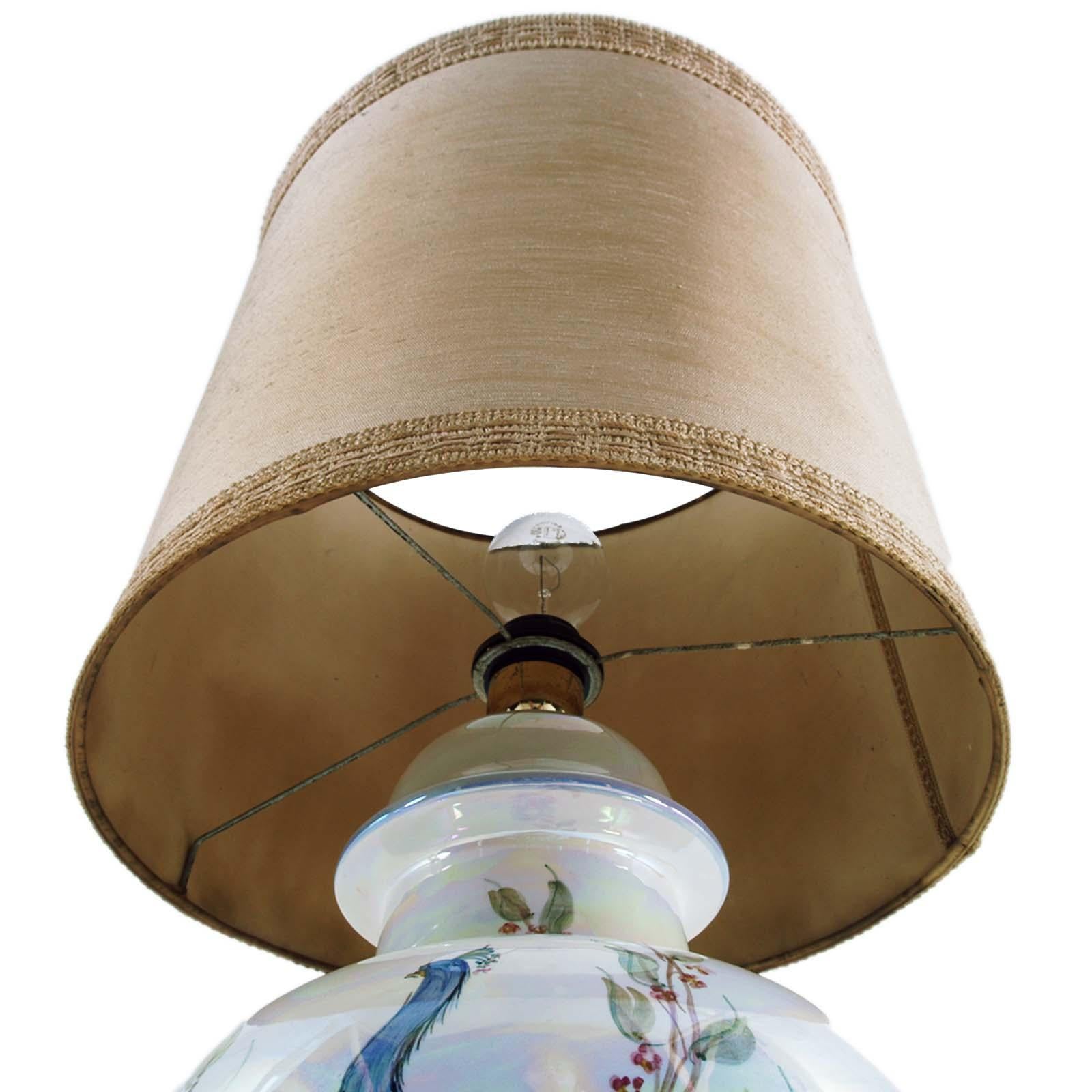 Vernissé Lampe de bureau Tommaso Barbi des années 1960, en céramique émaillée et reflets de nacre en vente