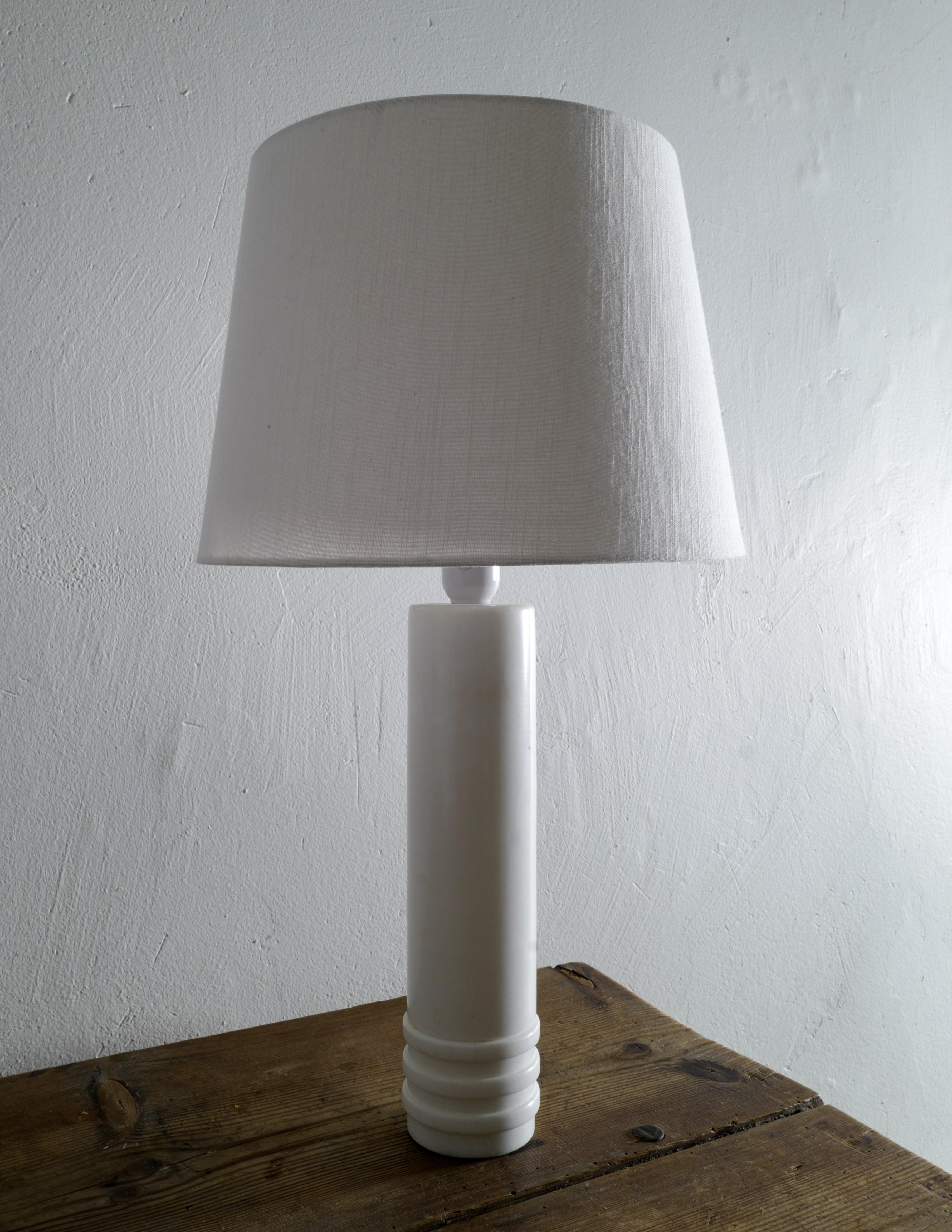Scandinavian Modern 1960s Table Lamp Model B09 in Marble by Bergboms, Sweden