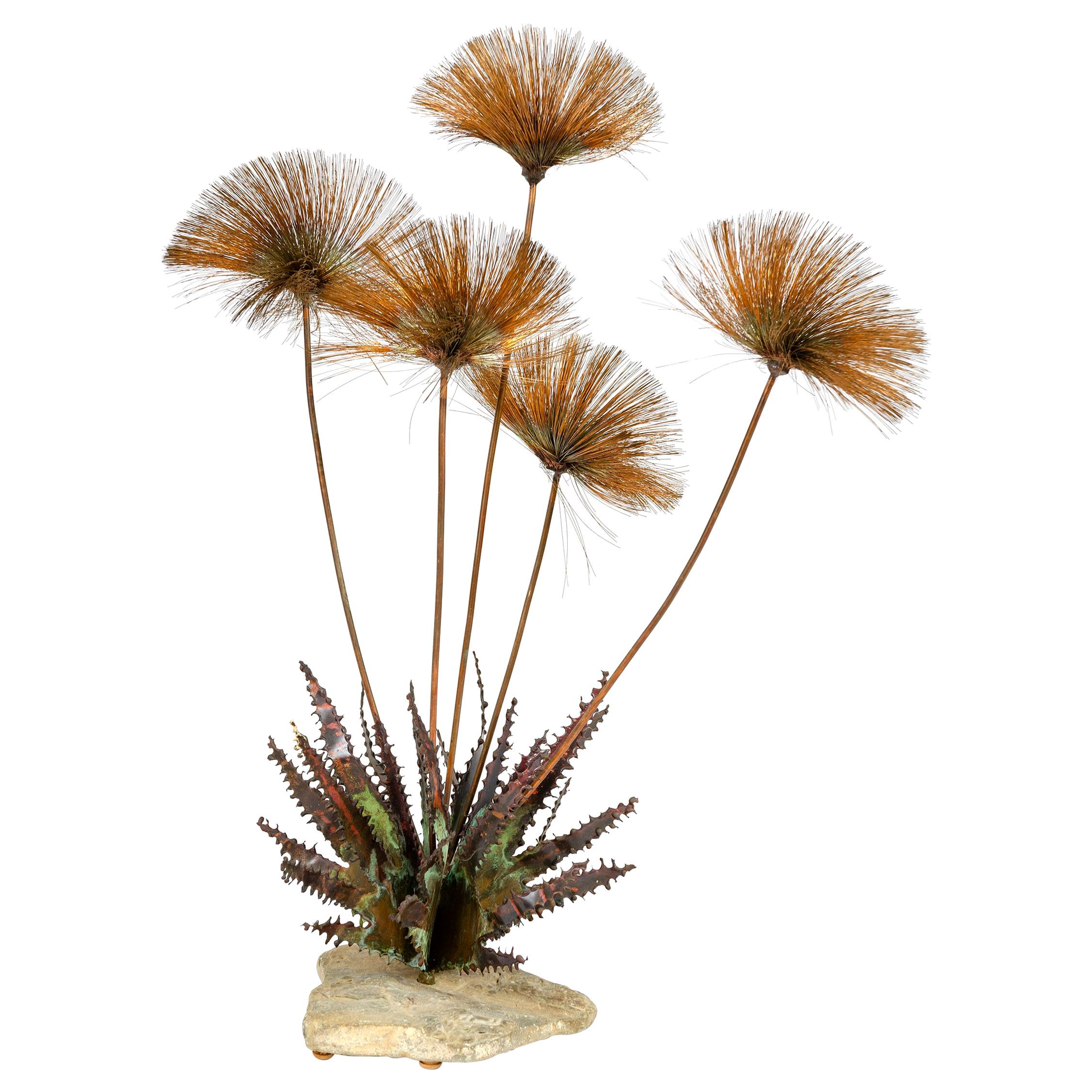 Escultura de sobremesa de cobre "Flor del desierto" de John Steck en venta