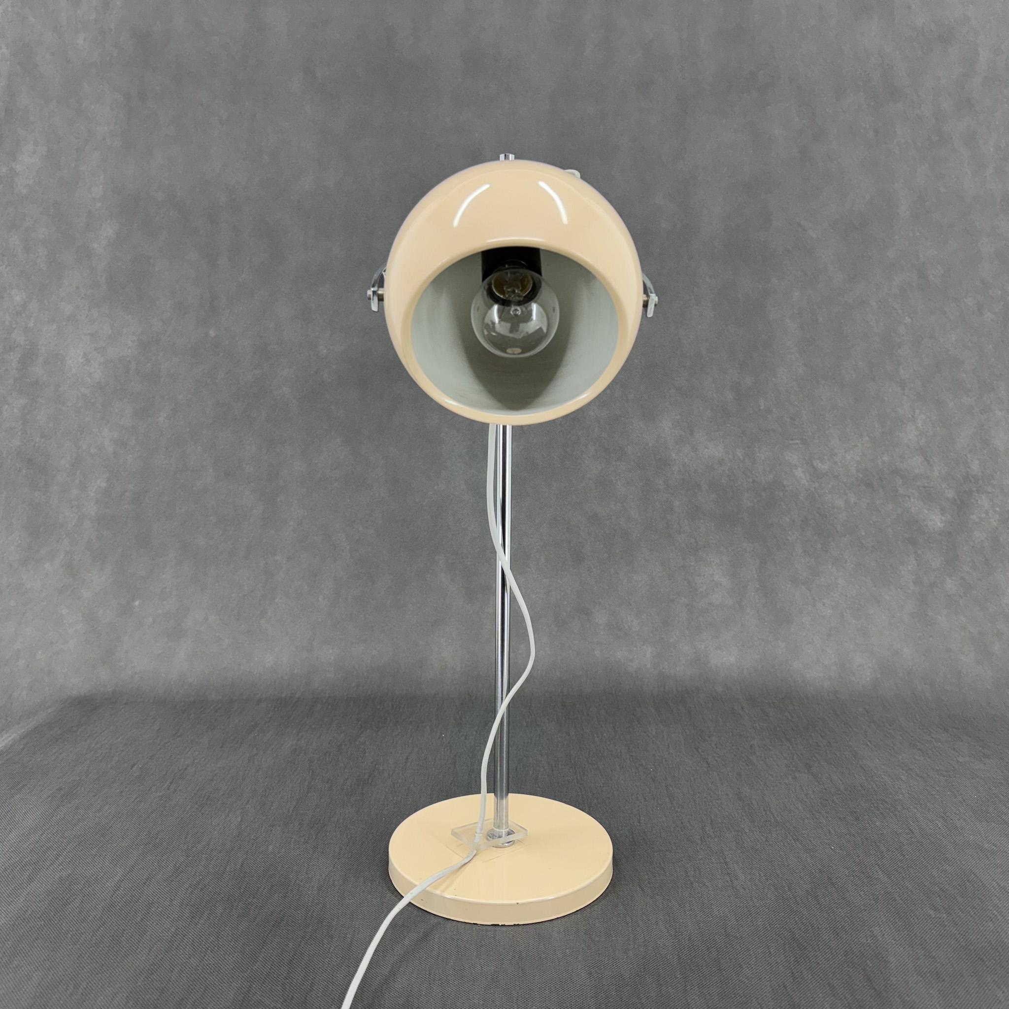 1960's Tall Eyeball Table Lamp, Italy For Sale 4