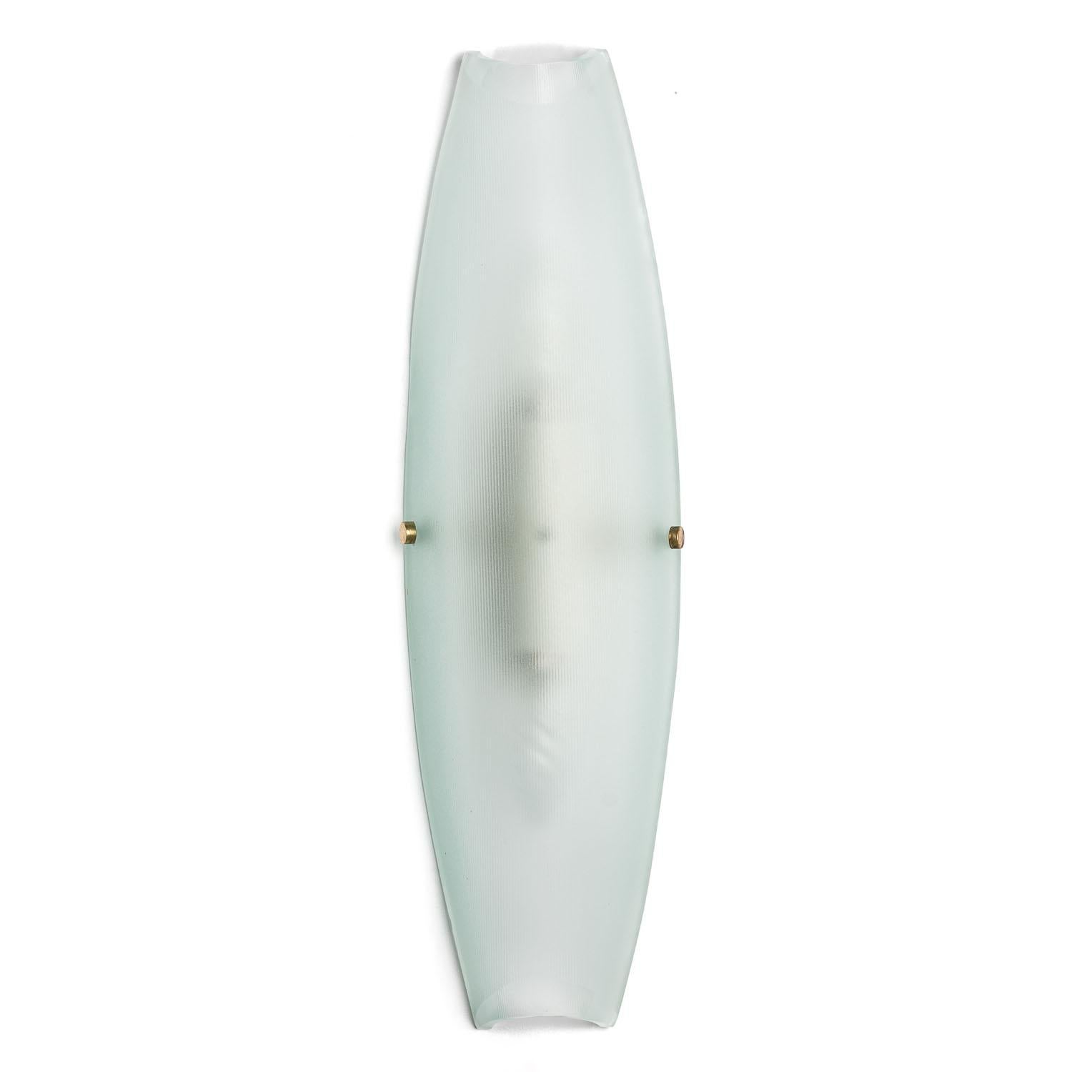Lámpara alta de cristal y latón de los años 60 de Max Ingrand para Fontana Arte Italiano en venta