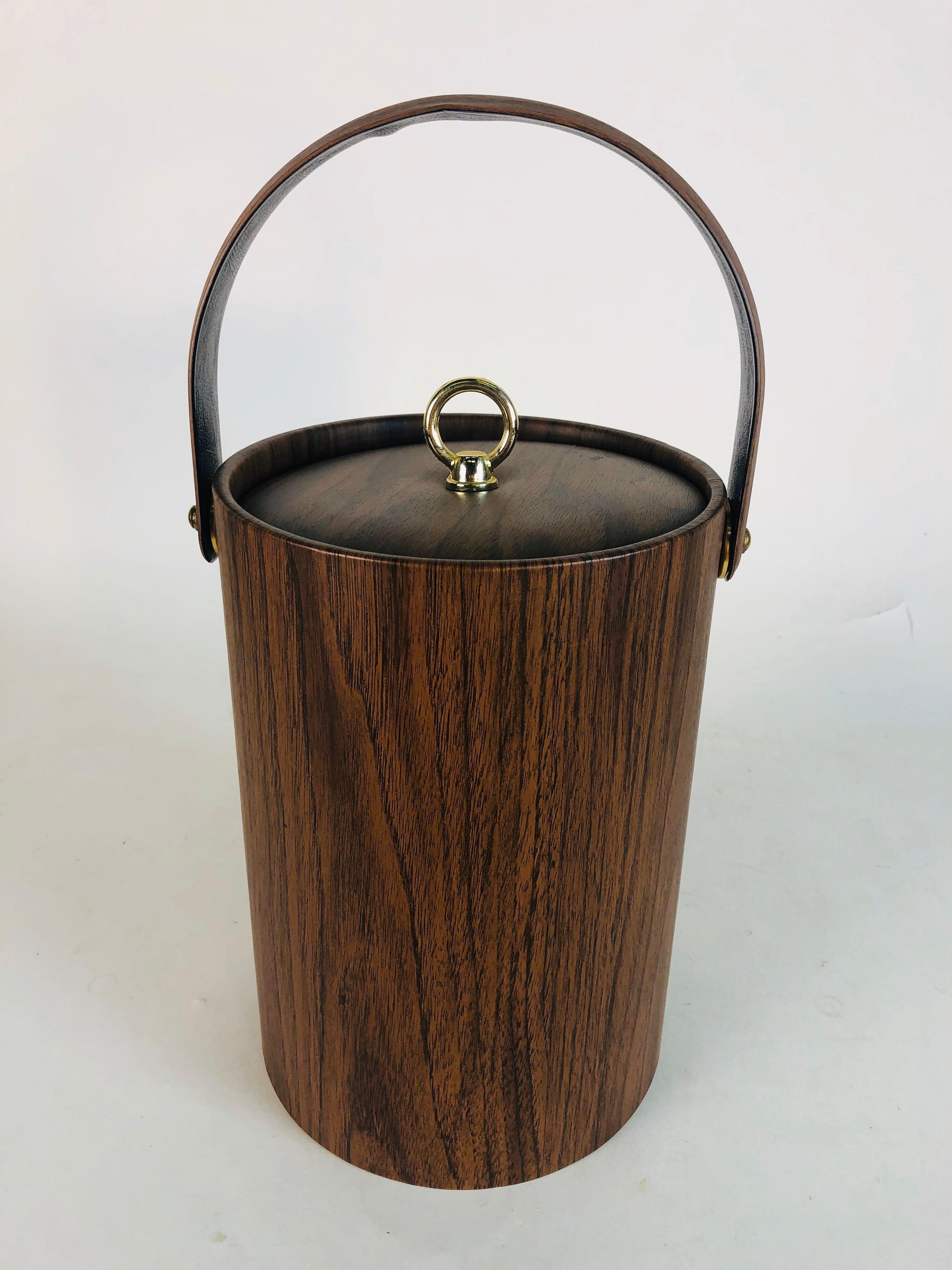 Mid-Century Modern 1960s Tall Vinyl Faux-Wood Handled Ice Bucket For Sale