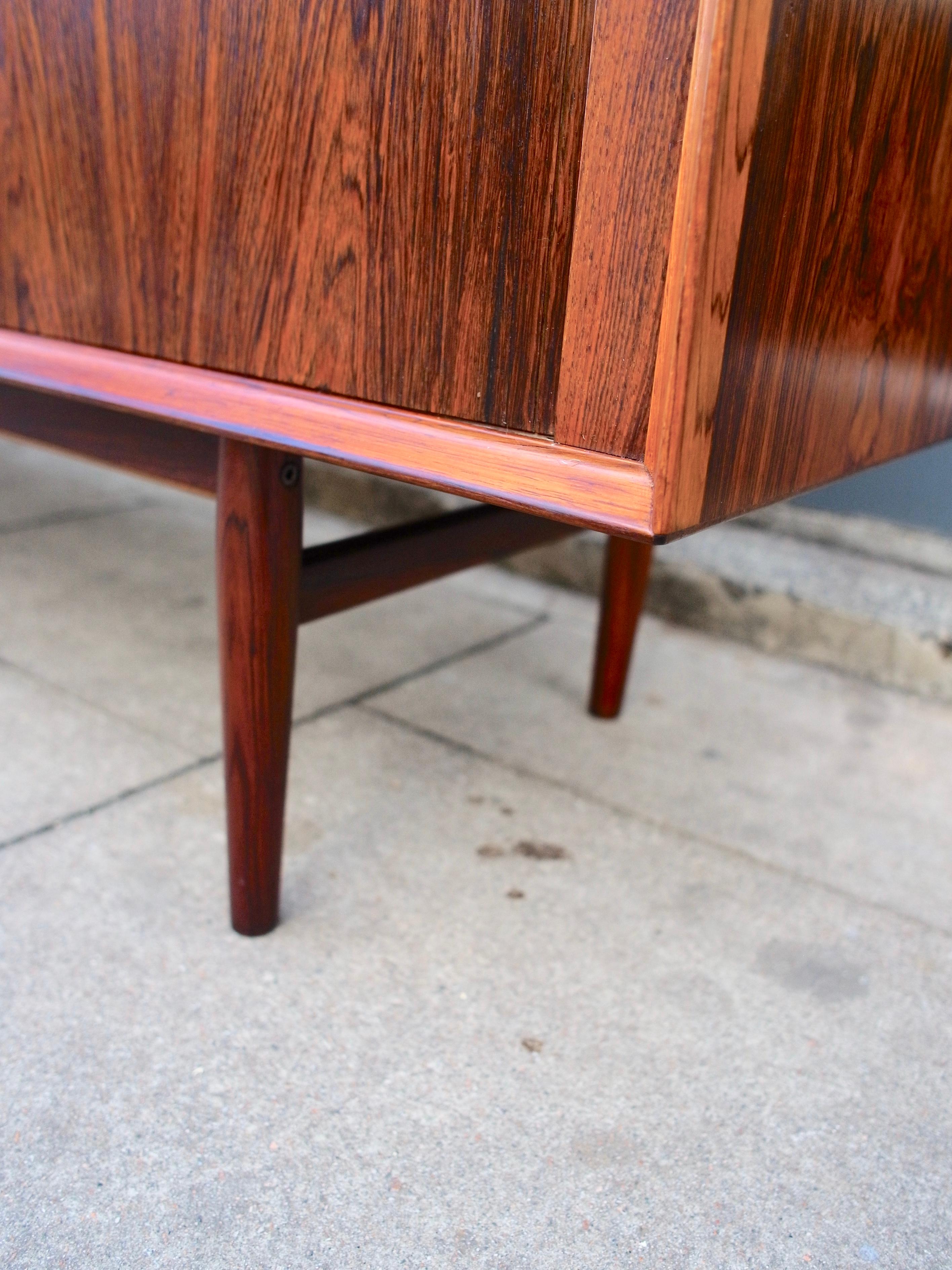 1960s Tambour Fronted Rosewood Sideboard by Arne Vodder for Sibast In Good Condition For Sale In London, GB
