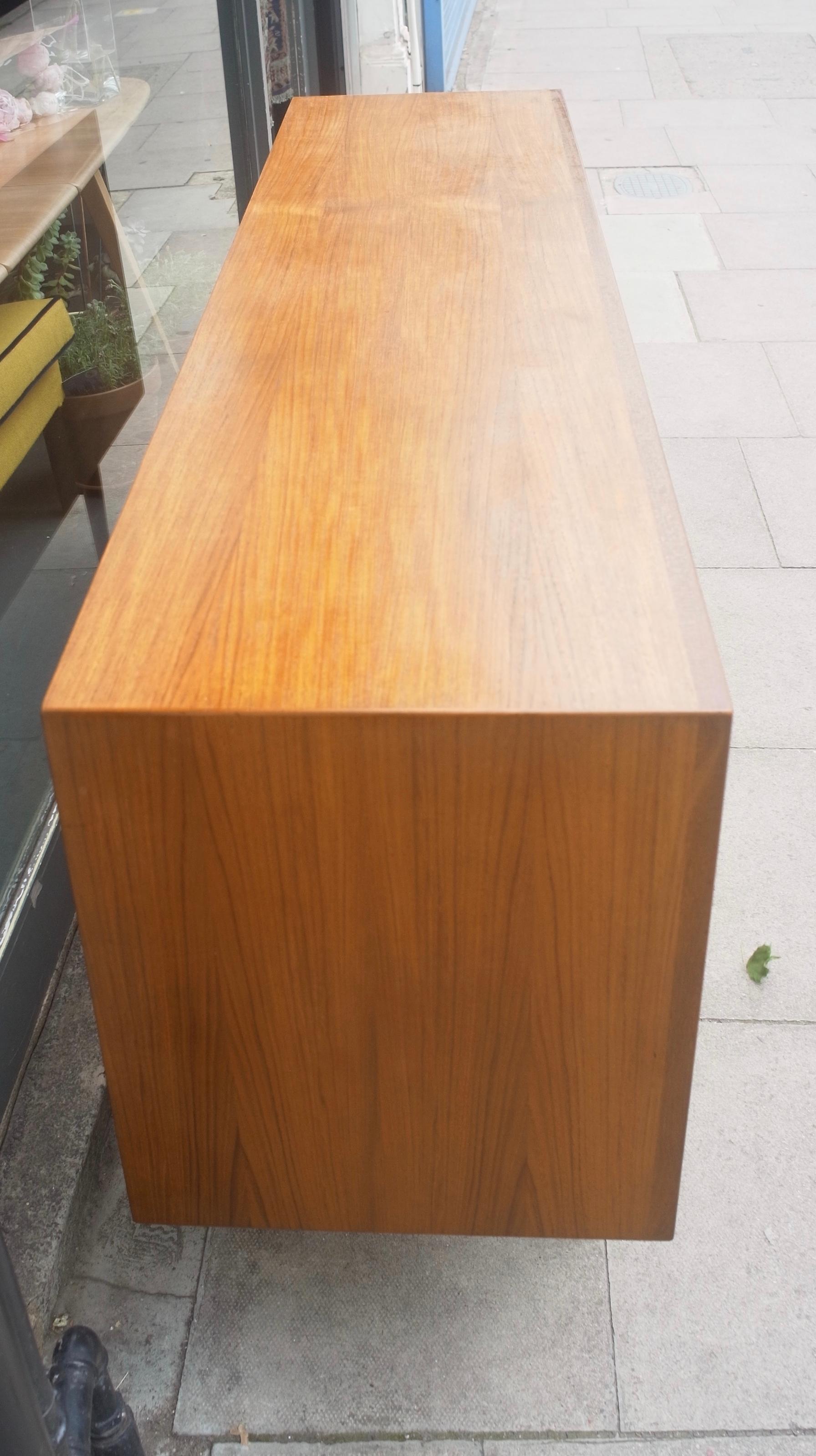 1960s Tambour Fronted Teak Sideboard by Arne Vodder for Sibast For Sale 4