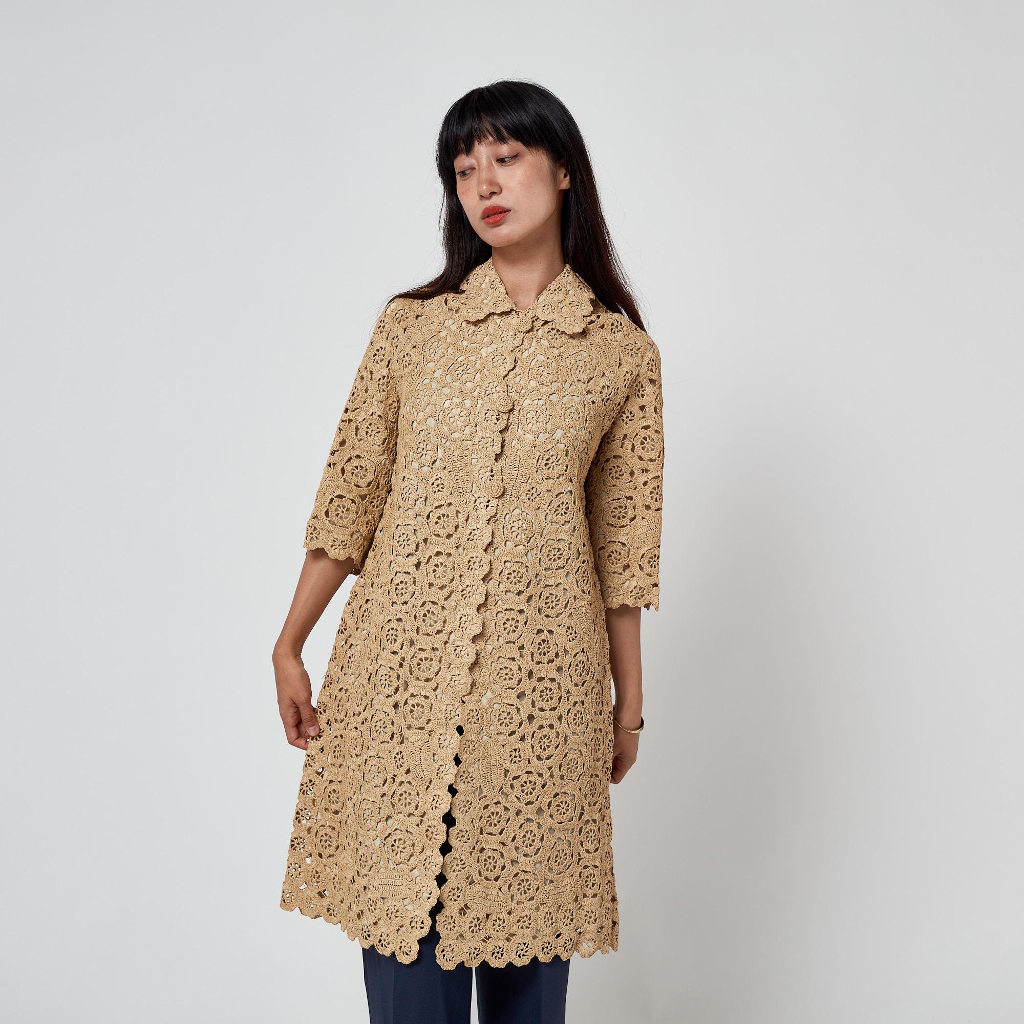 1960s Tan Floral Raffia Overcoat For Sale 1