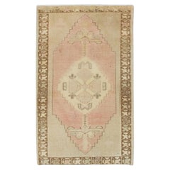 peach vintage rug turkish 1960s Tan
Peach Vintage Turkish Mini Rug 1
8" X 2
11"