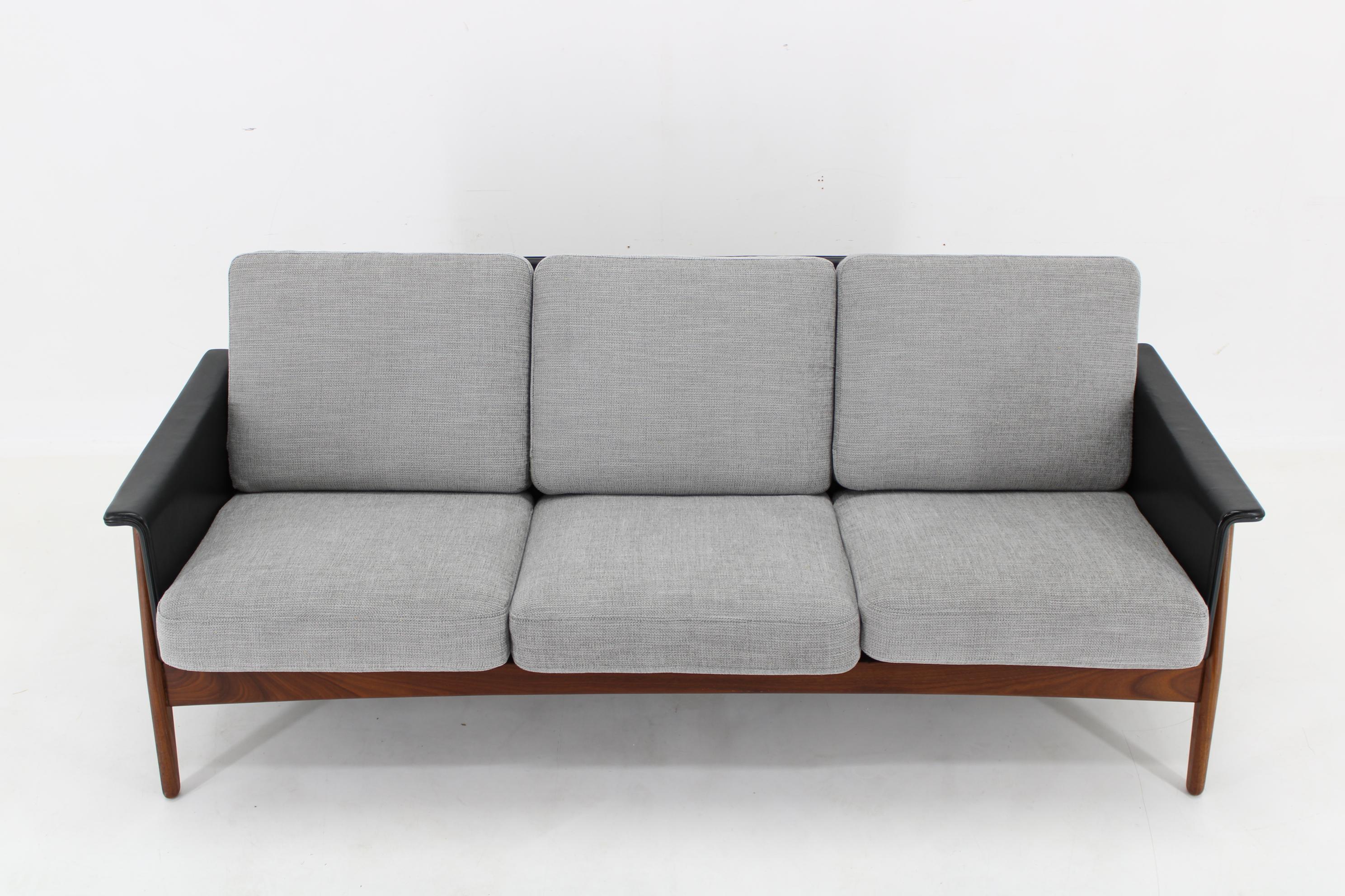 Mid-Century Modern 1960s Teak 3-Seater Sofa, Denmark  For Sale