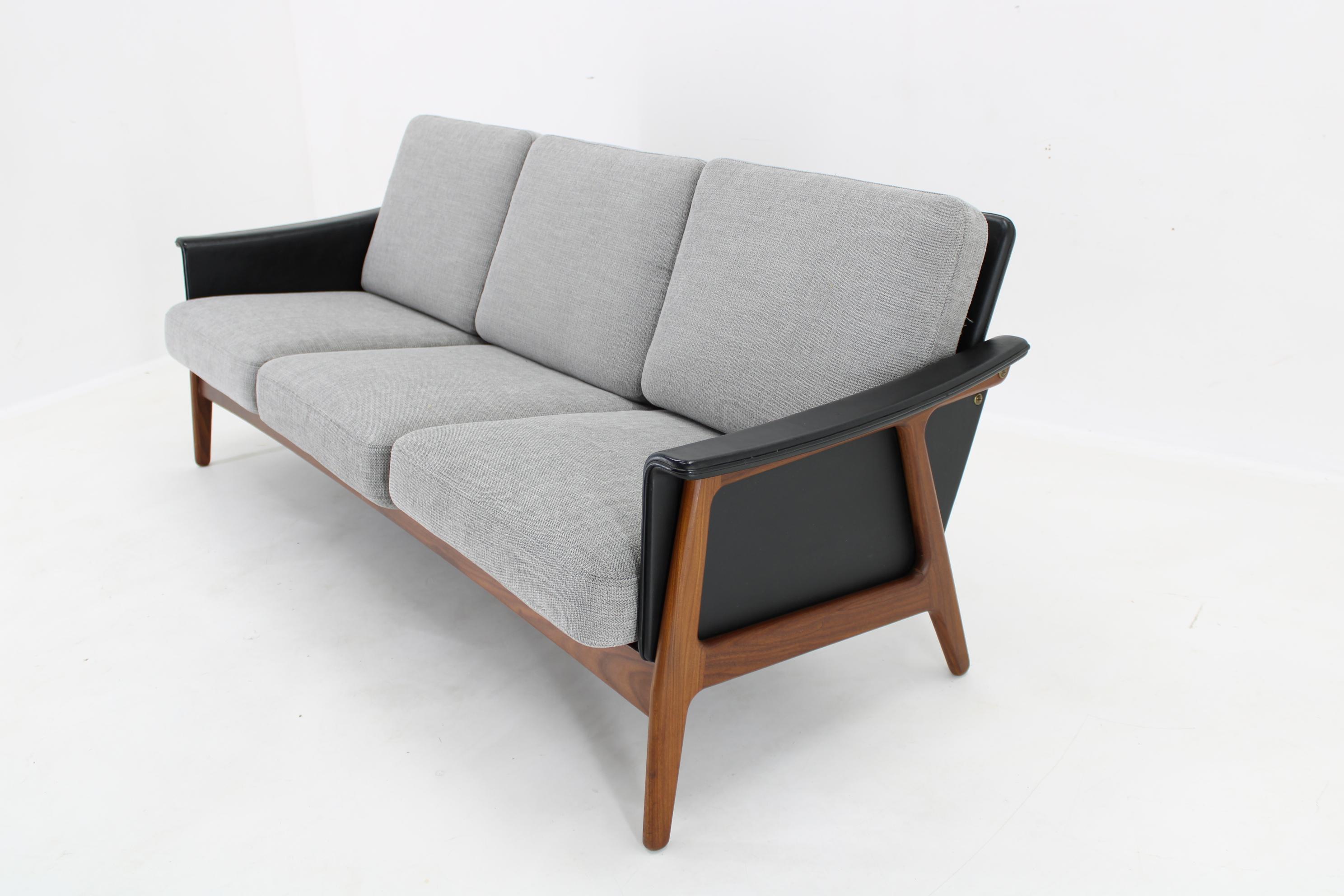Mid-20th Century 1960s Teak 3-Seater Sofa, Denmark  For Sale