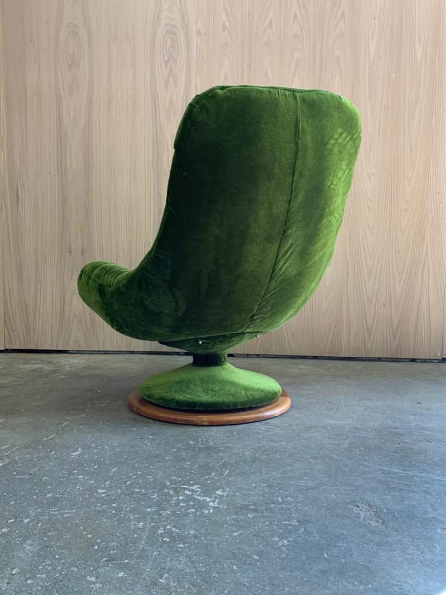 Mid-Century Modern 1960s Teak and Velvet Scoop Chair by R Huber