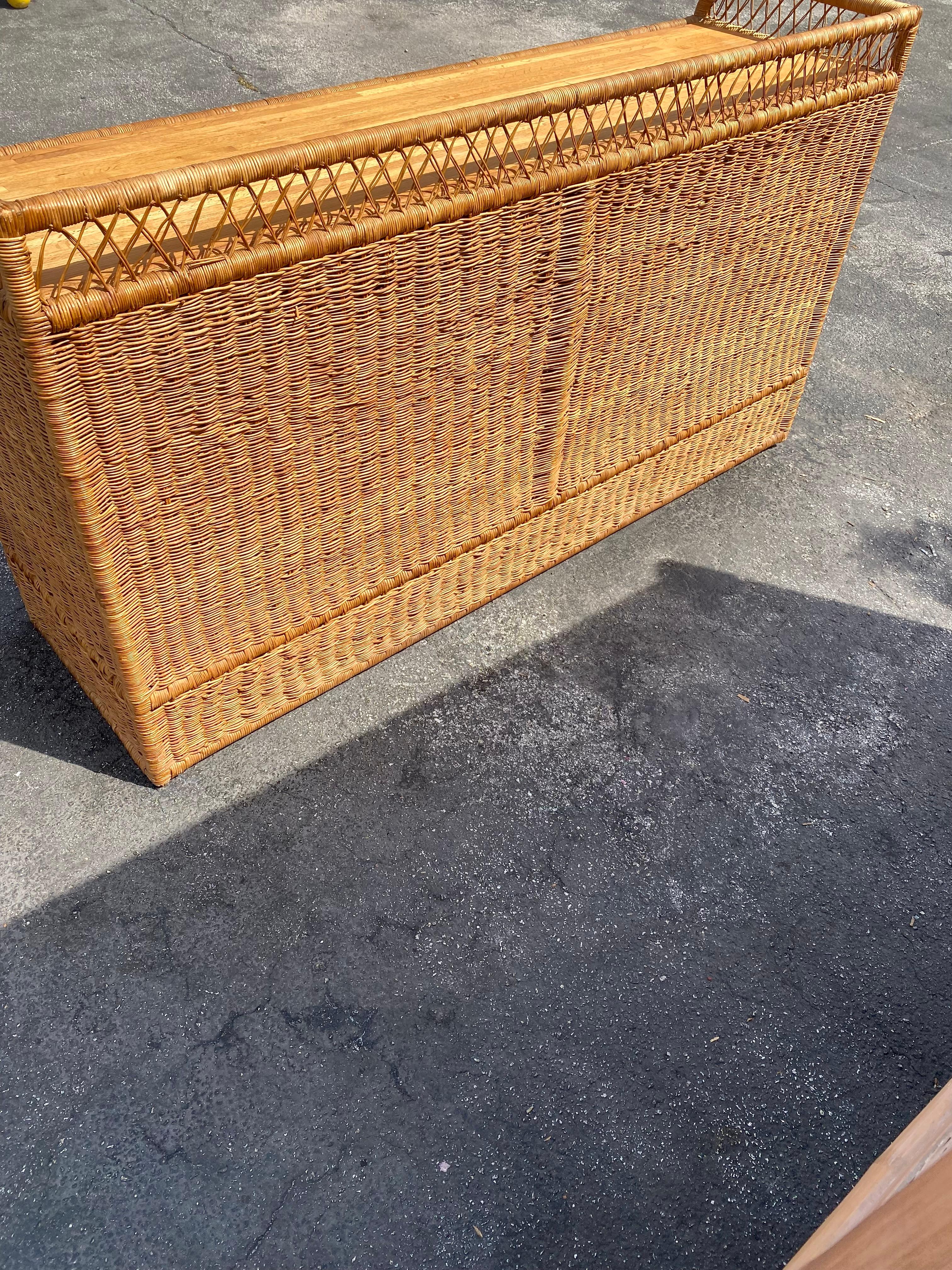 MCM 1960s Teak and Wicker Rattan Swing Doors Dresser Sideboard For Sale 4