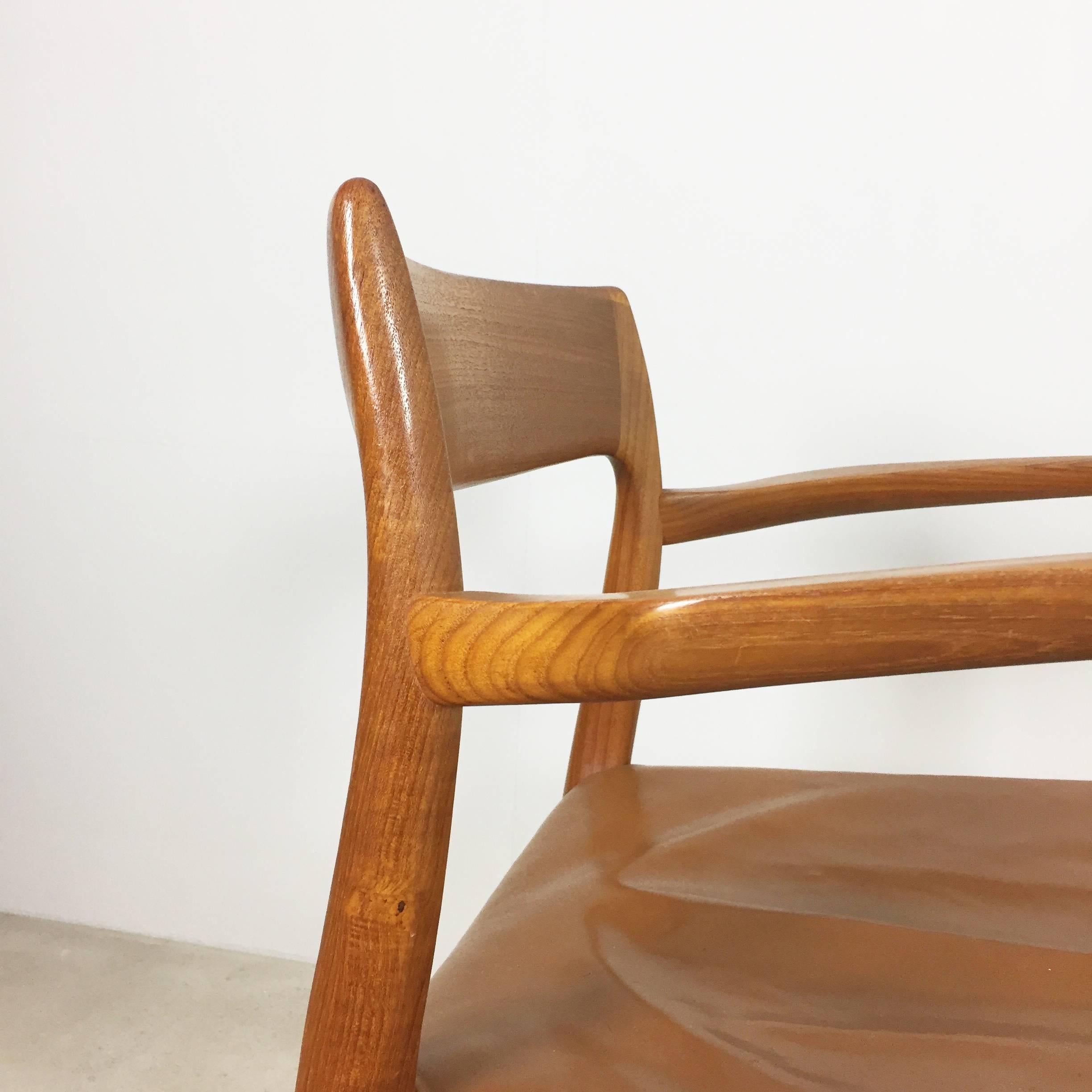 Danish 1960s Teak Armchair Model 77 with Original Leather Seat Niels O. Möller, Denmark For Sale