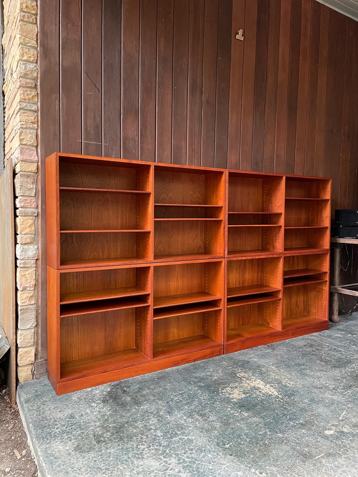 Fatto a mano 1960 Sistema di librerie in teak Børge Mogensen FDB Mobler danese Mid Century Mobler in vendita