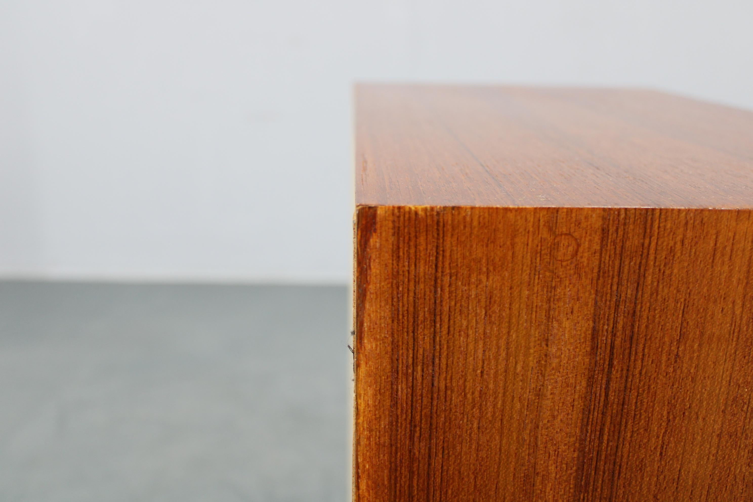 Commode en teck des années 1960, Danemark en vente 4