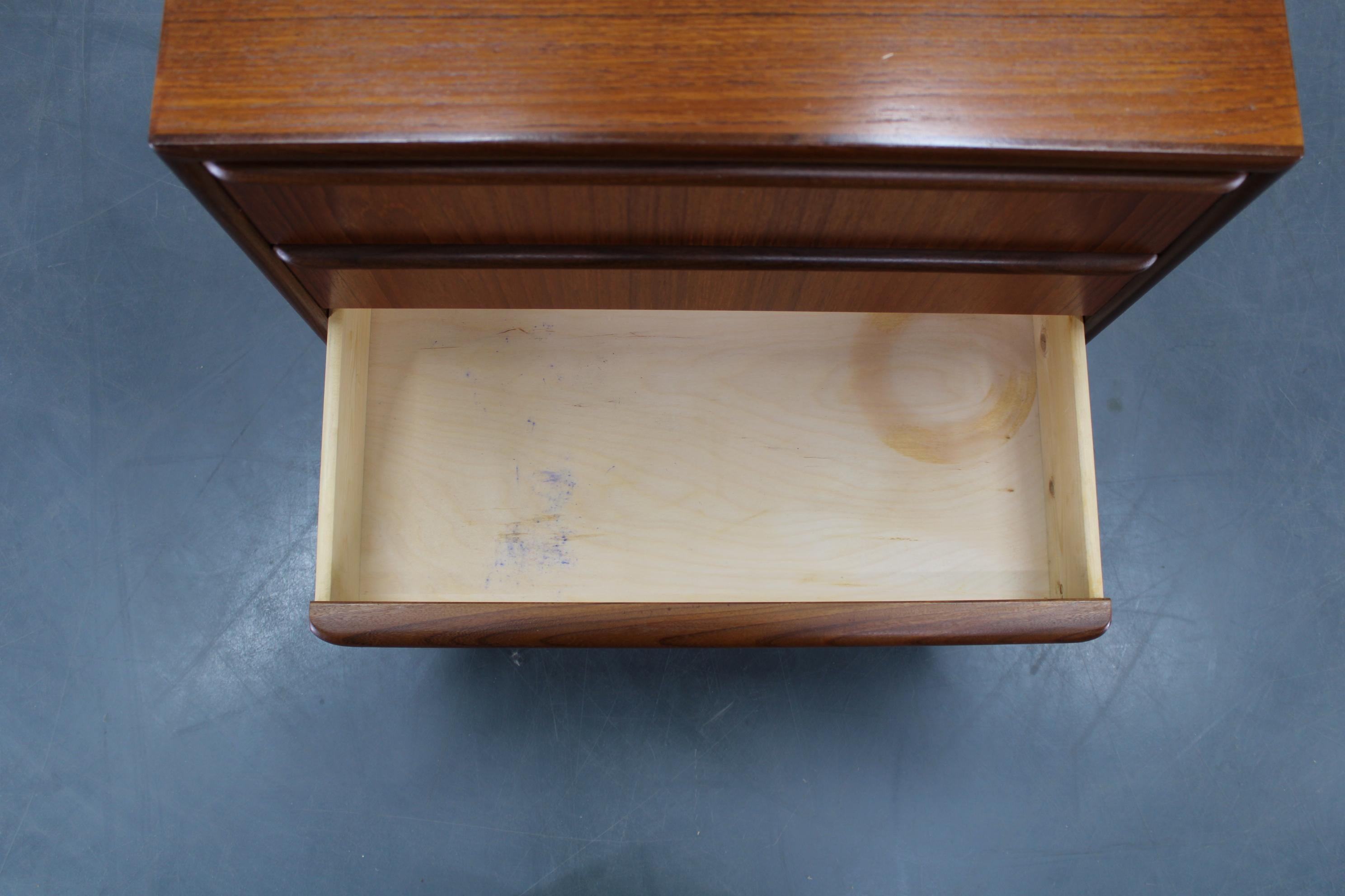 Commode en teck des années 1960, Danemark Bon état - En vente à Praha, CZ