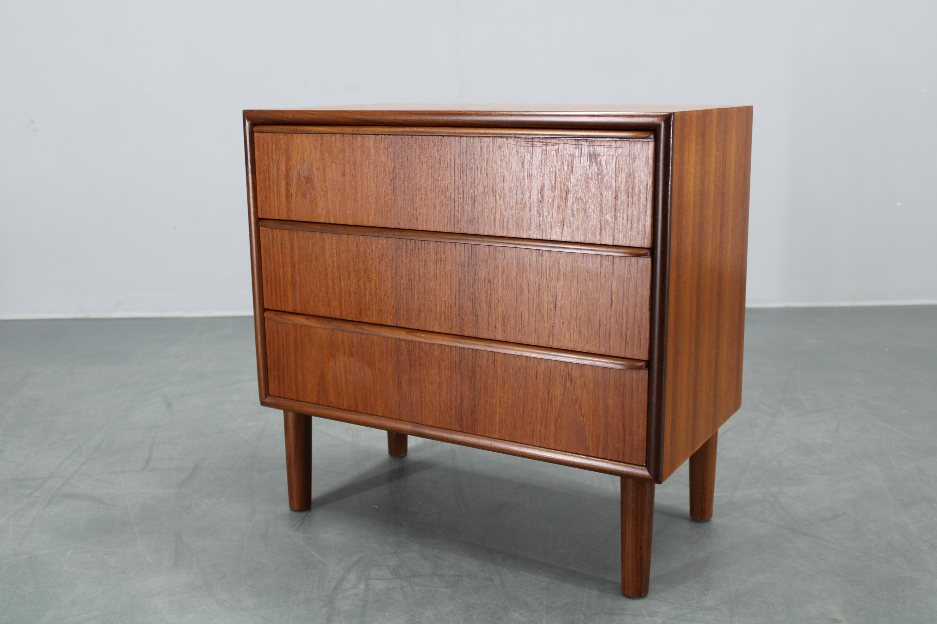 Bois Commode en teck des années 1960, Danemark en vente