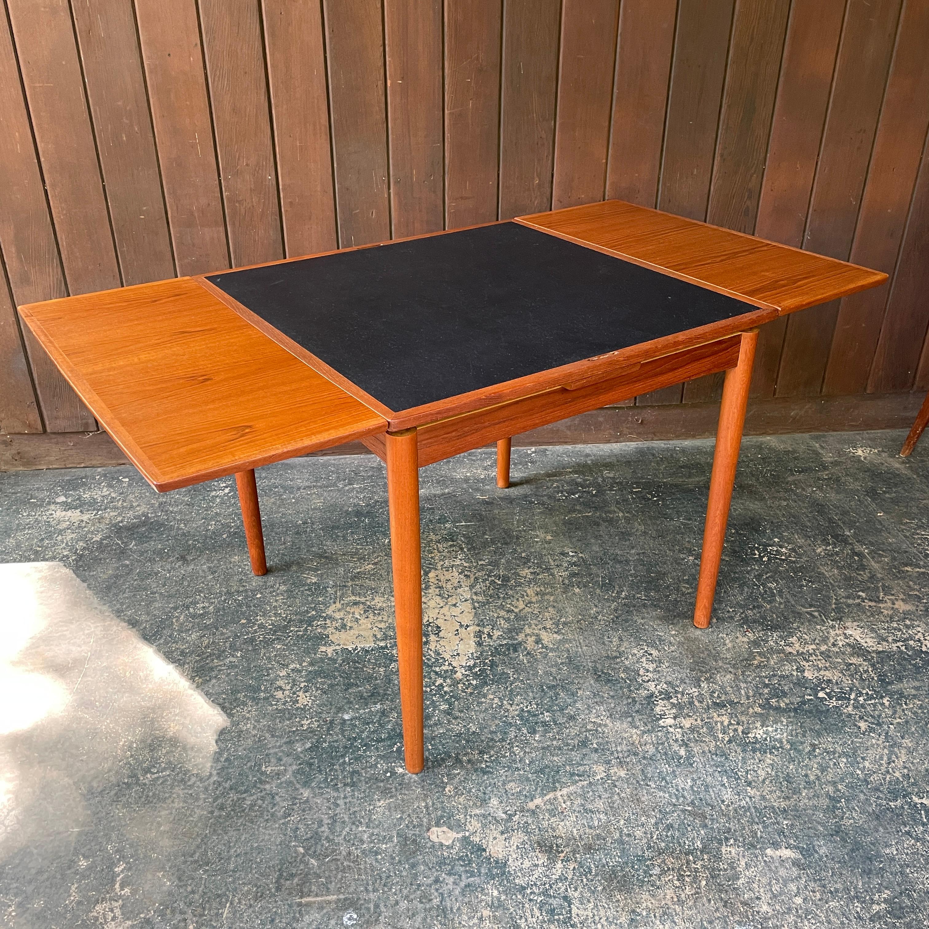1960's Teck Danish Dining Game Table Flip-Top Mid-Century Carlo Jensen en vente 8