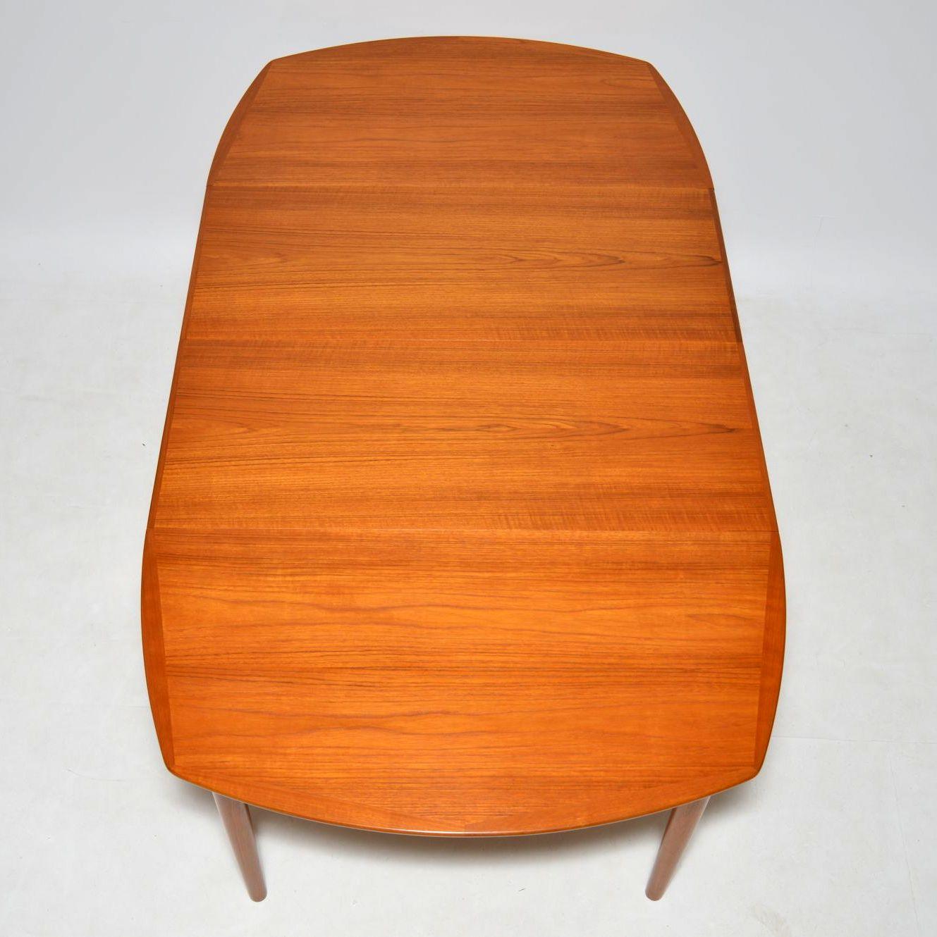 1960s Teak Dining Table by Gustav Bahus for Rastad & Relling In Good Condition In London, GB