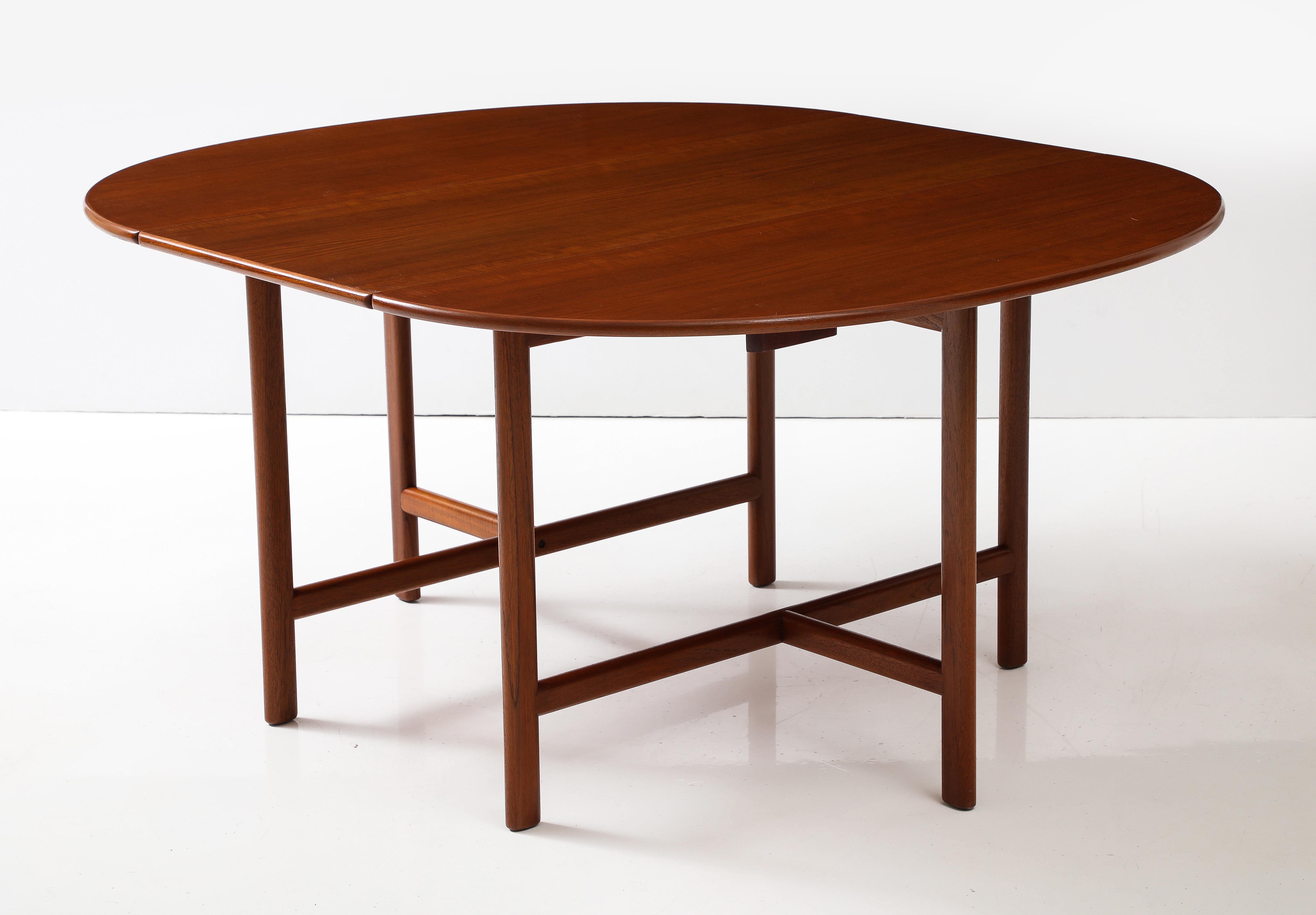 1960's Teak Dining Table Designed By Karl-Erik Ekselius For JOC With 3 Leaves 6