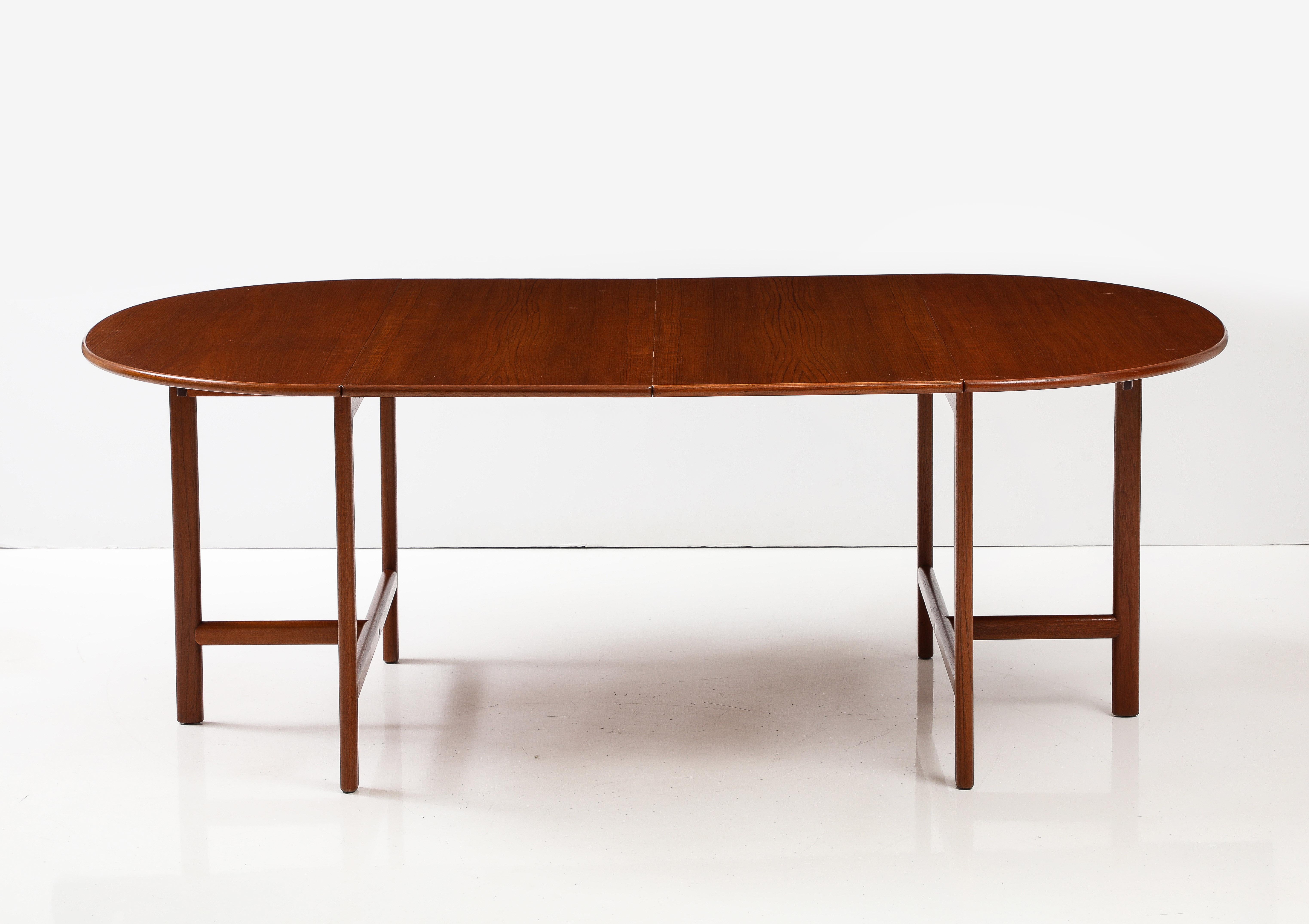 1960's Teak Dining Table Designed By Karl-Erik Ekselius For JOC With 3 Leaves 3