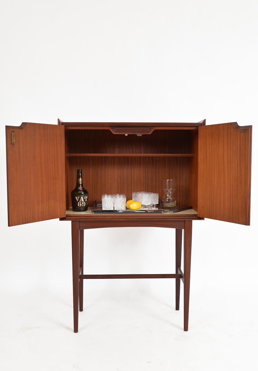 British 1960s Teak Drinks Cocktail Cabinet Richard Hornby for Fyne Ladye Furniture UK