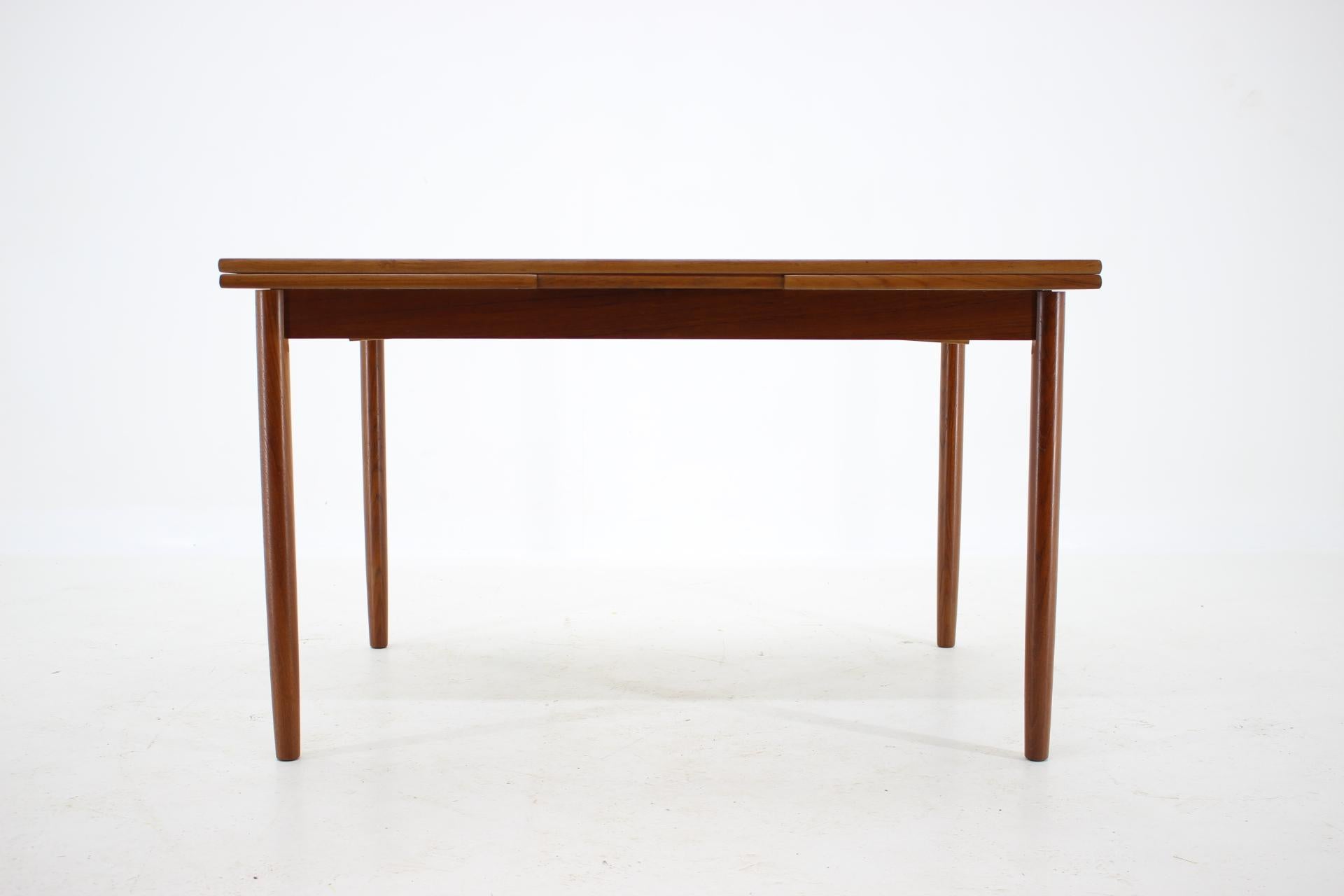 Mid-Century Modern 1960s Teak Extendable Dining Table, Denmark