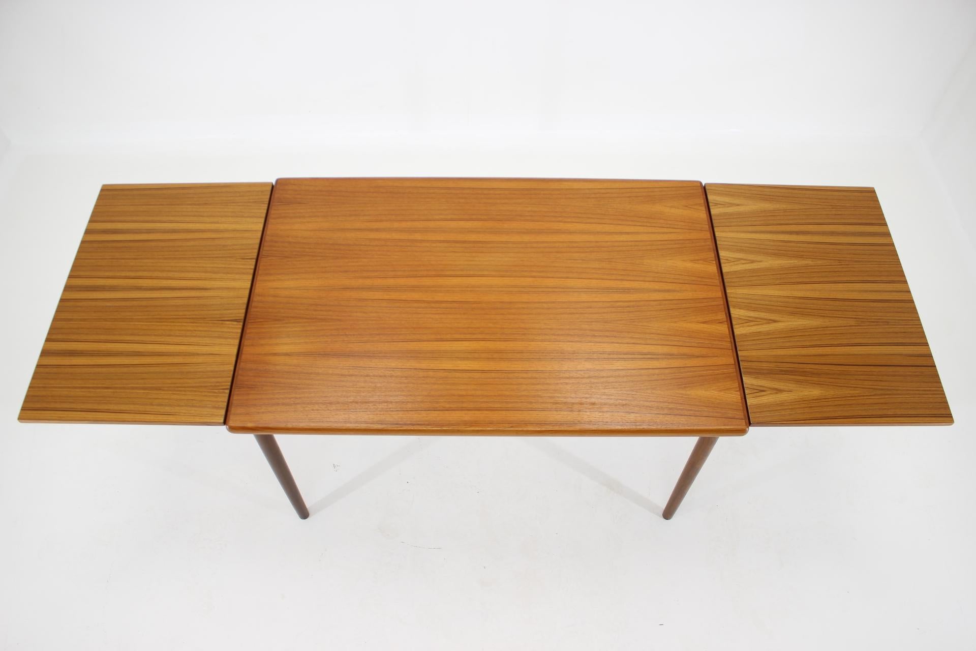 Mid-Century Modern 1960s Teak Extendable Dining Table, Denmark