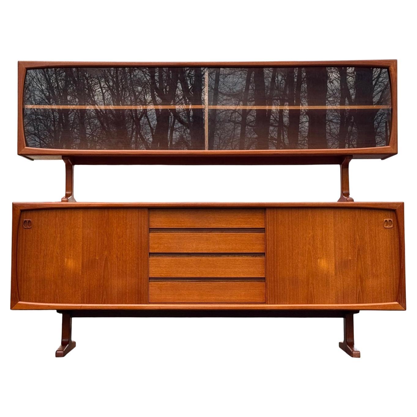 1960s Teak Falster Style 2-Piece Buffet Hutch Credenza en vente